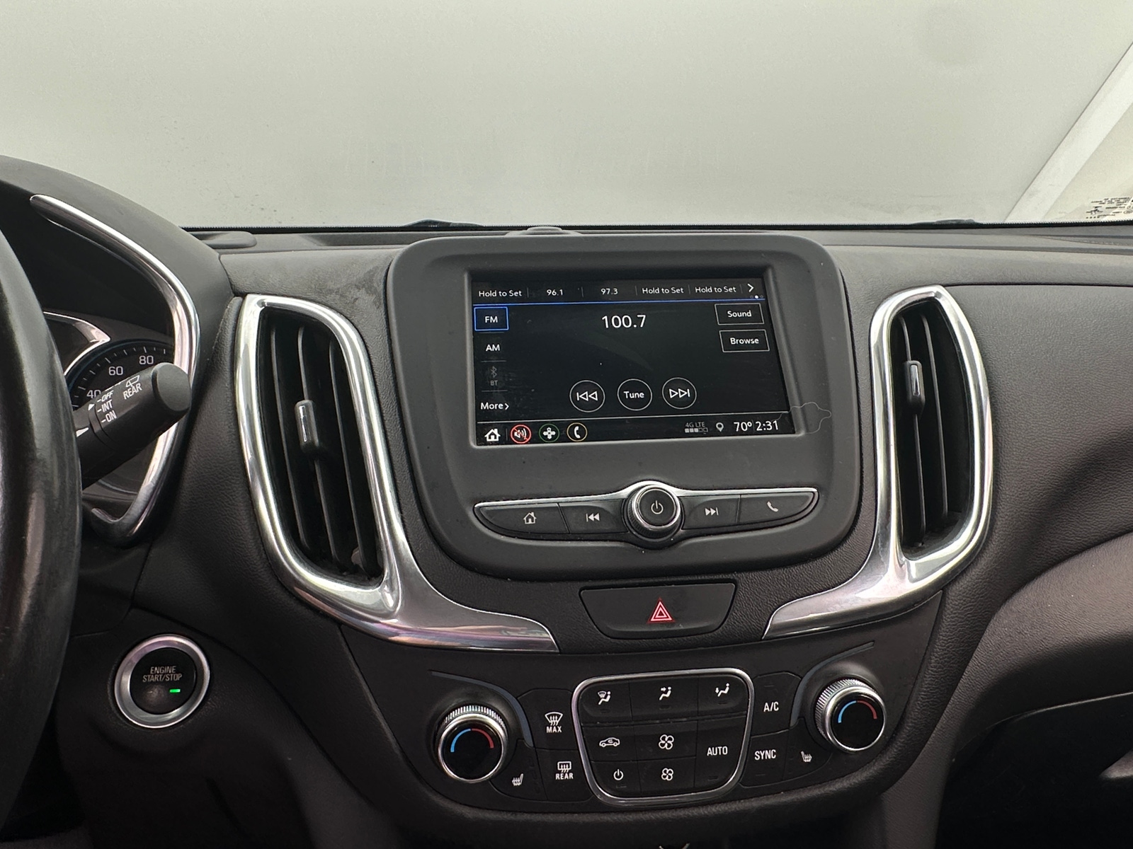 Thumbnail: 2019 Chevrolet Equinox - 4