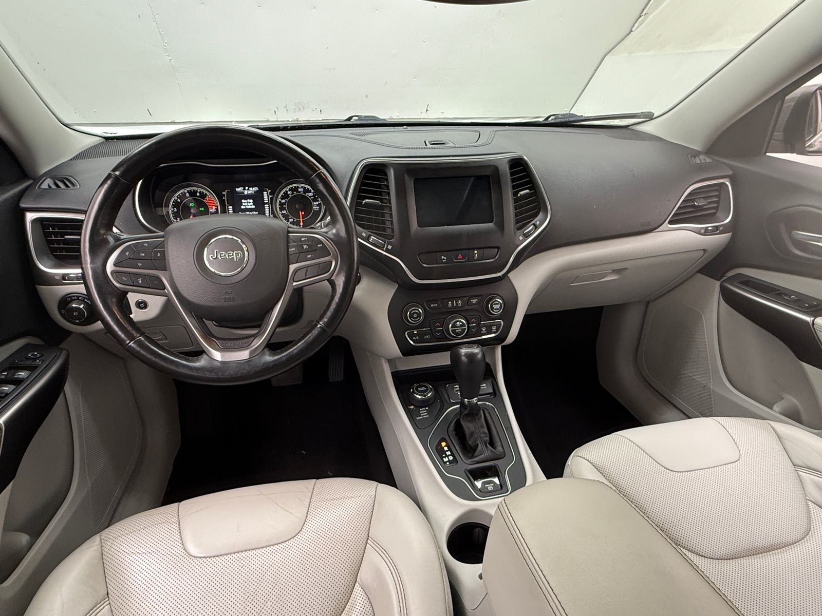Thumbnail: 2020 Jeep Cherokee - 2