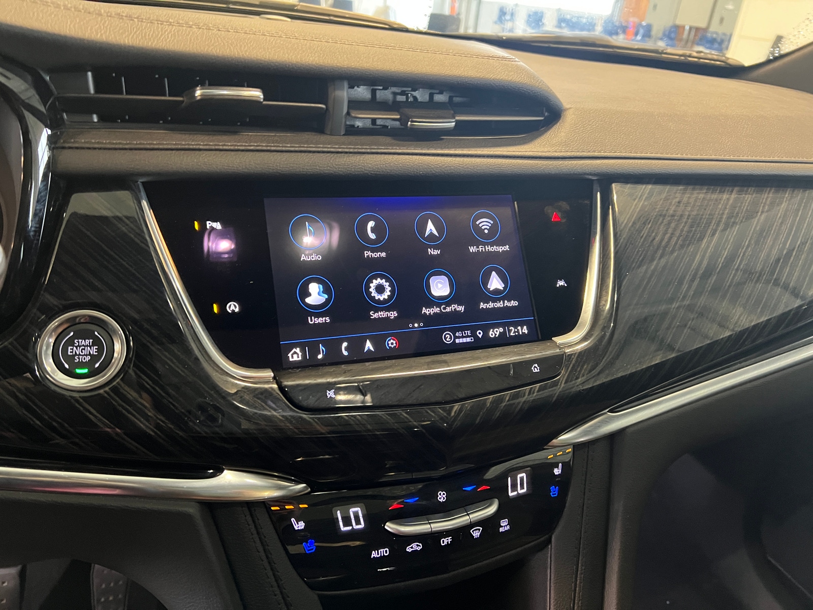 Thumbnail: 2025 Cadillac XT6 - 3