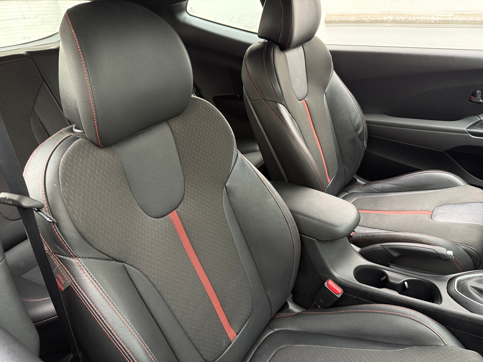Thumbnail: 2019 Hyundai Veloster - 2