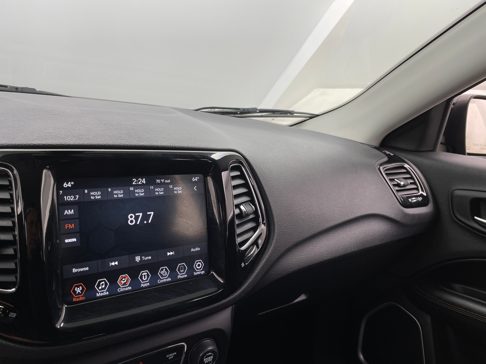 Thumbnail: 2019 Jeep Compass - 3