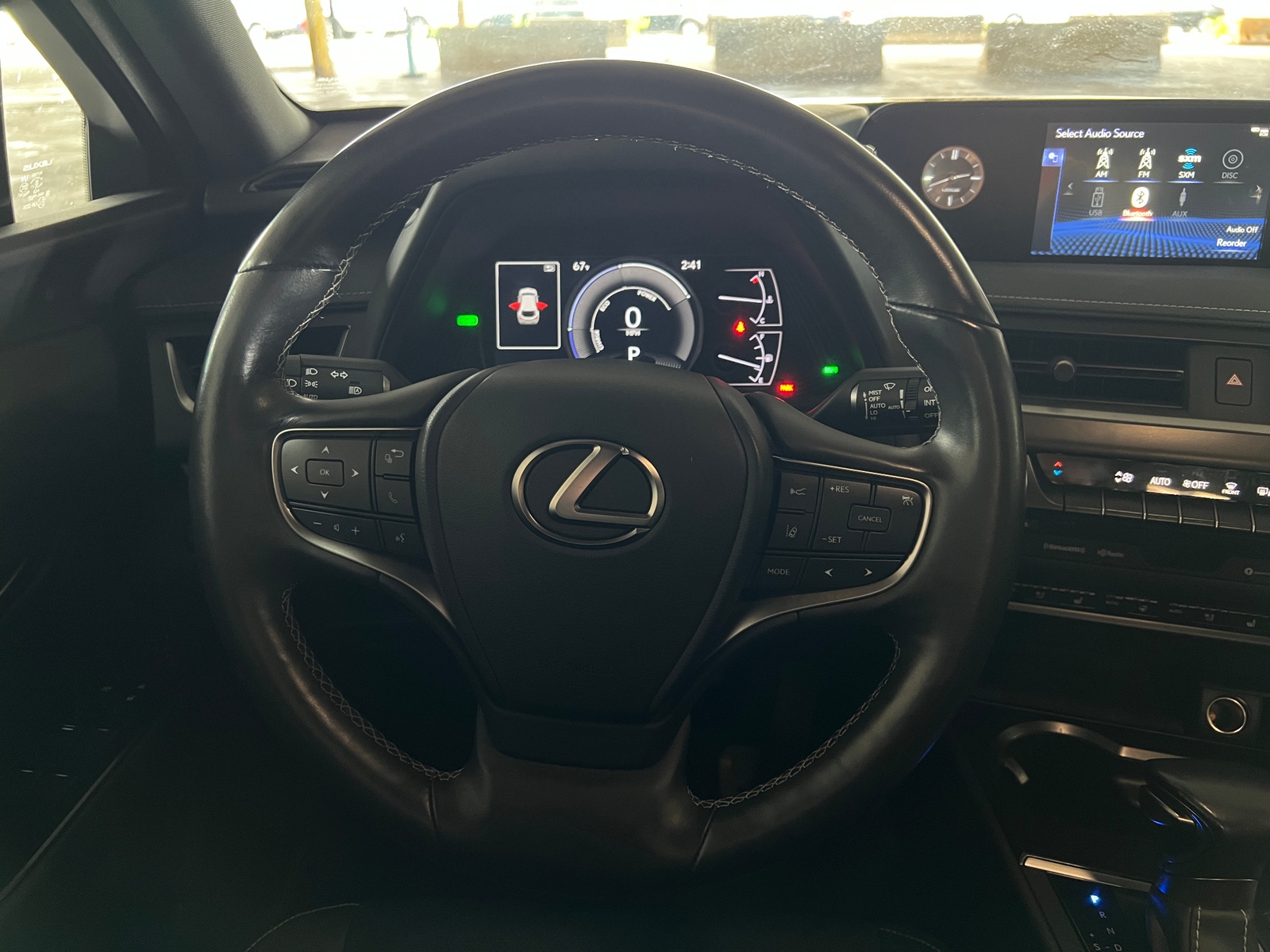 Thumbnail: 2019 Lexus UX - 4