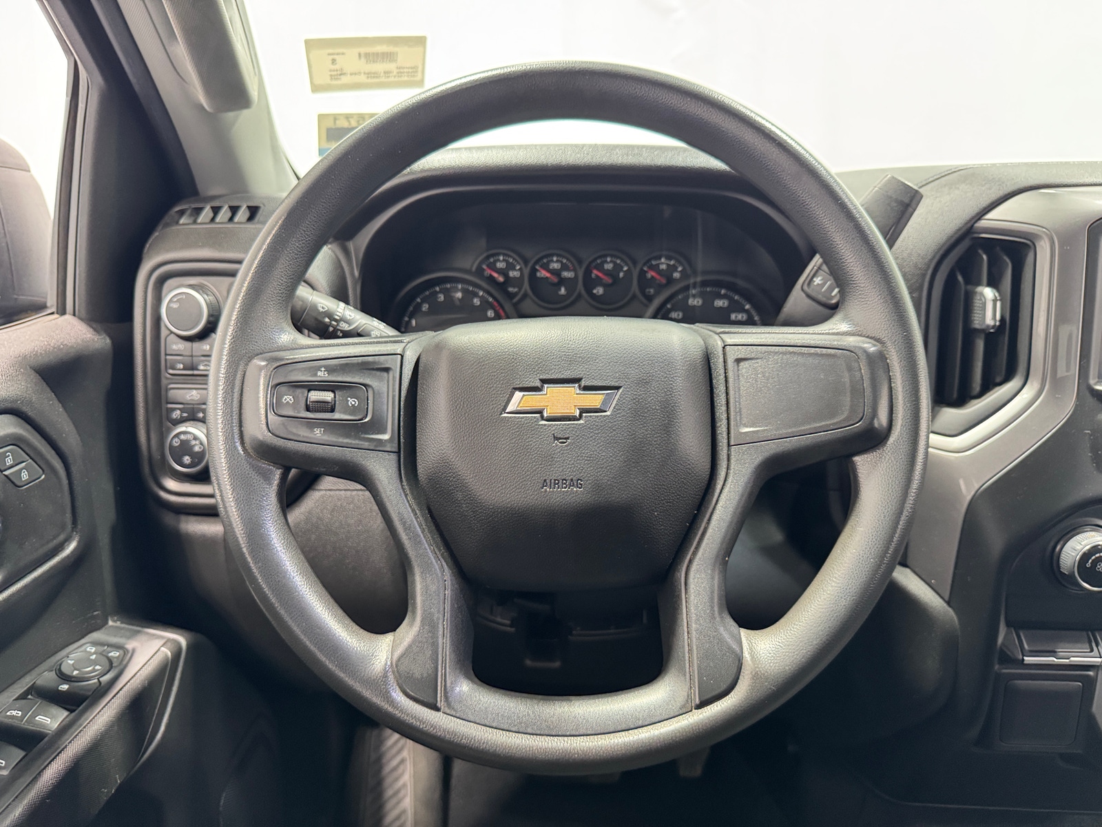 Thumbnail: 2022 Chevrolet Silverado 1500 - 5