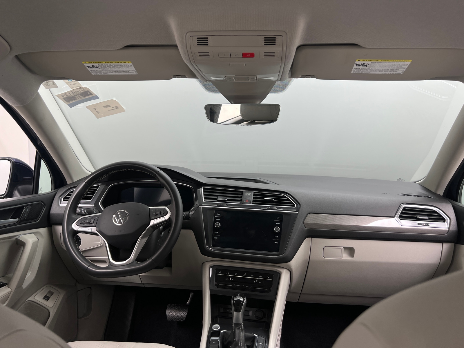 Thumbnail: 2022 Volkswagen Tiguan - 2