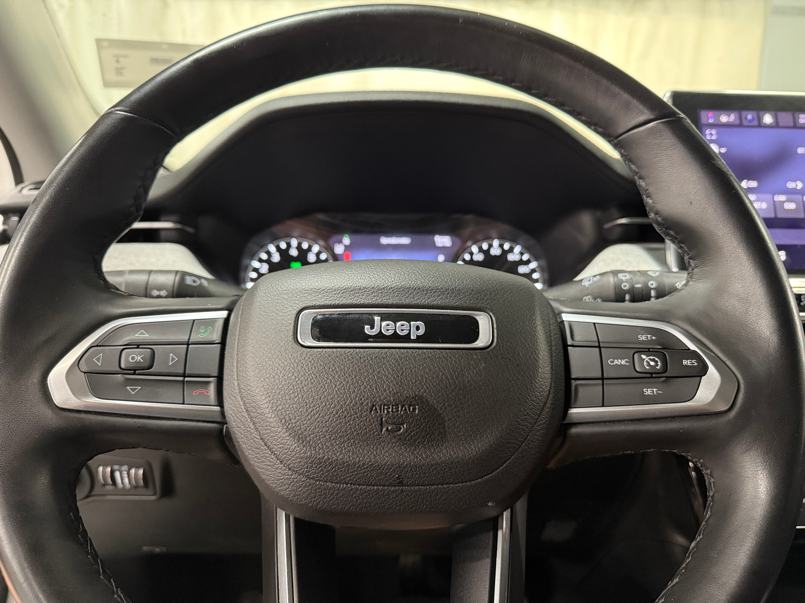 Thumbnail: 2022 Jeep Compass - 4