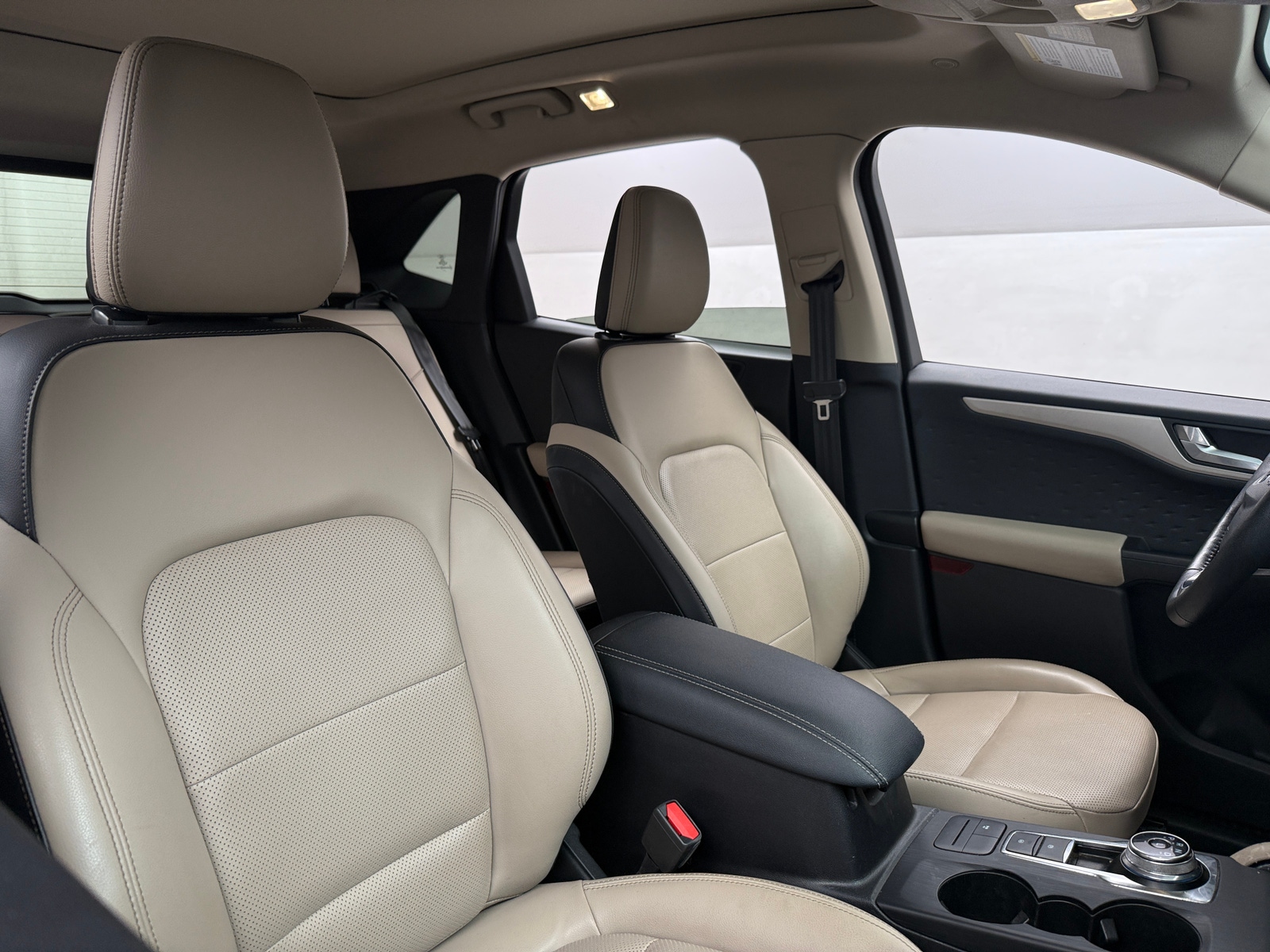 Thumbnail: 2020 Ford Escape - 2