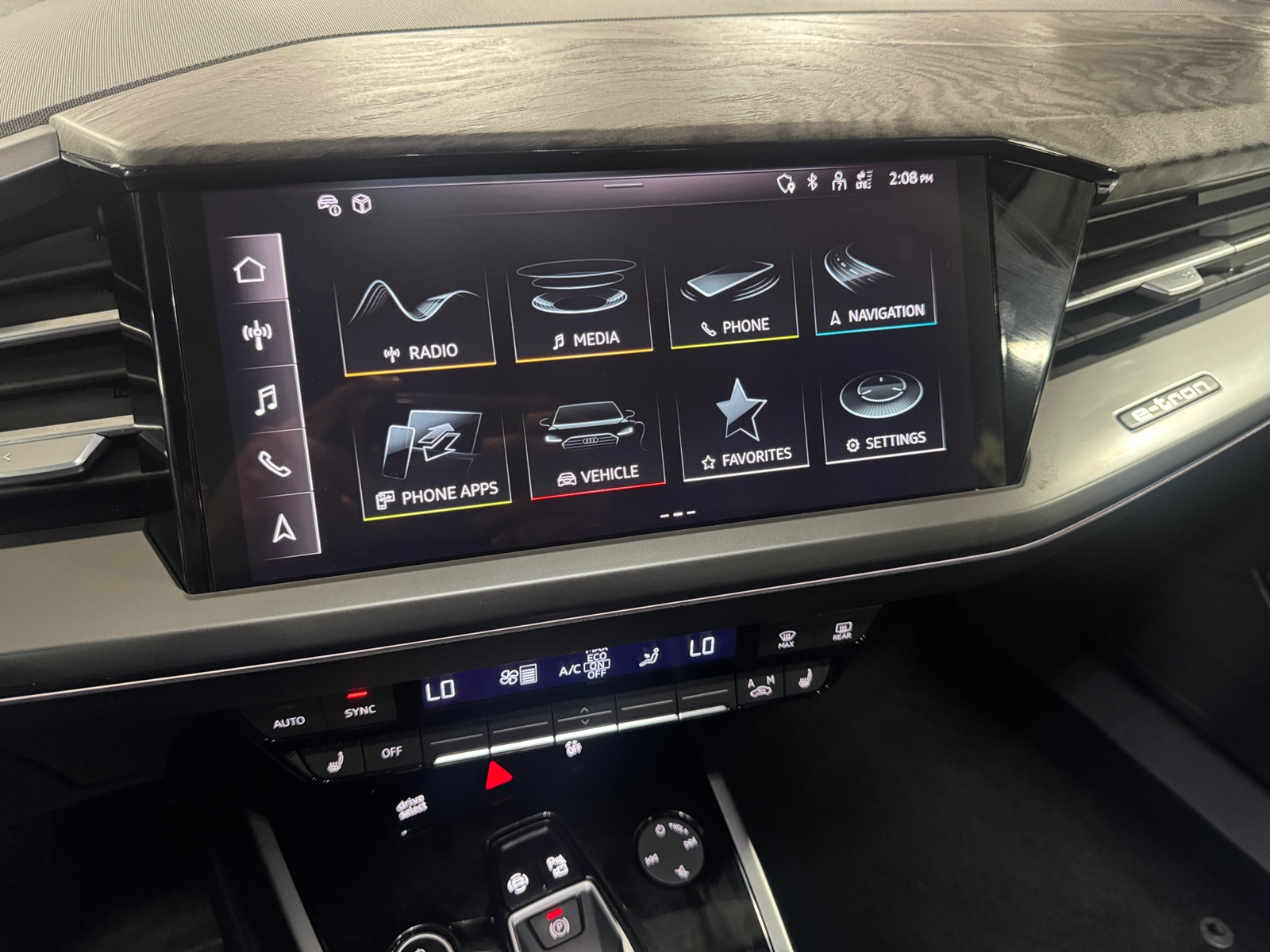 Thumbnail: 2025 Audi Q4 e-tron - 3