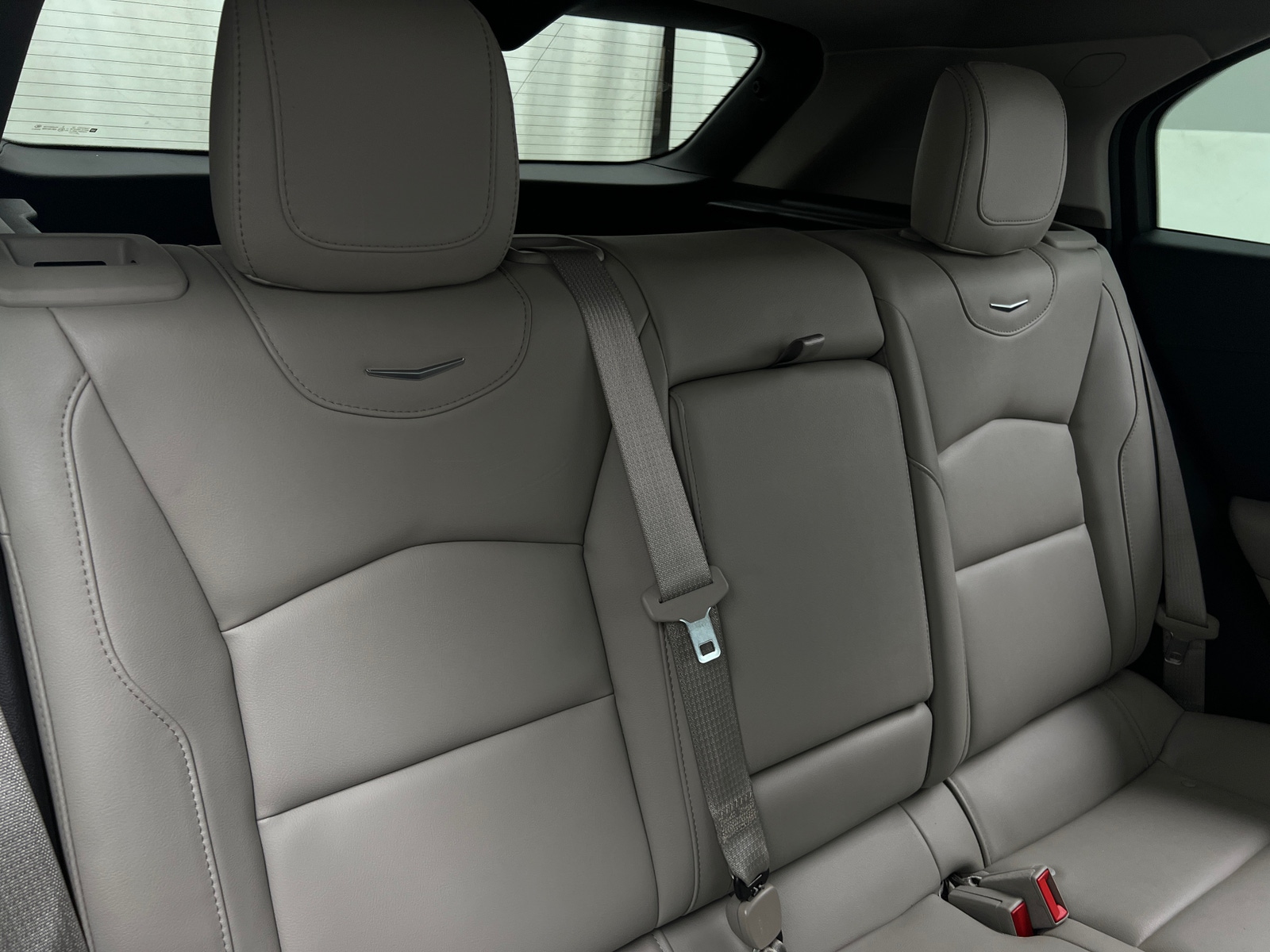 Thumbnail: 2023 Cadillac XT4 - 6