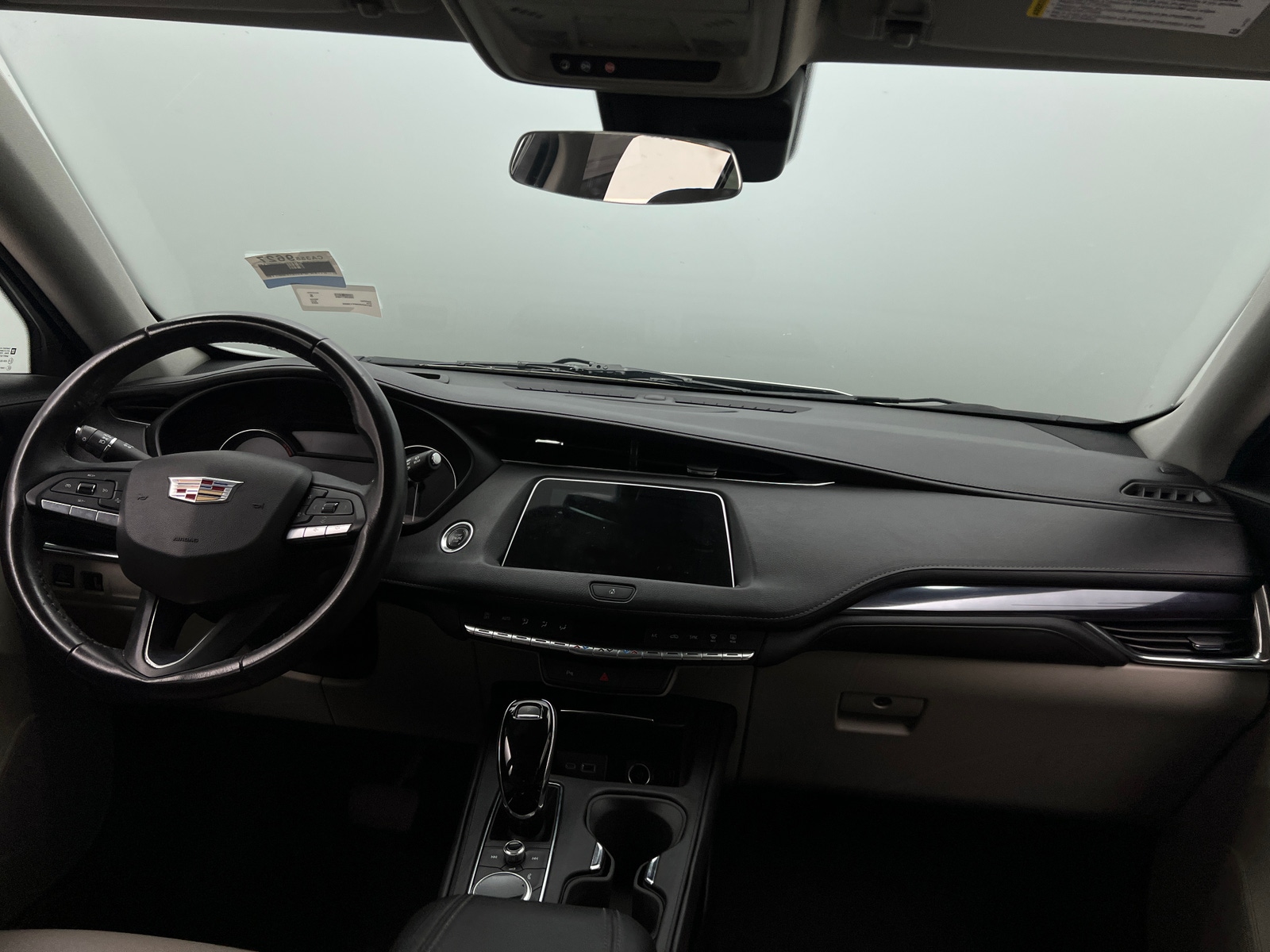 Thumbnail: 2023 Cadillac XT4 - 3