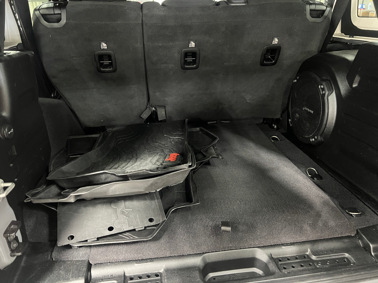 Thumbnail: 2020 Jeep Wrangler - 7