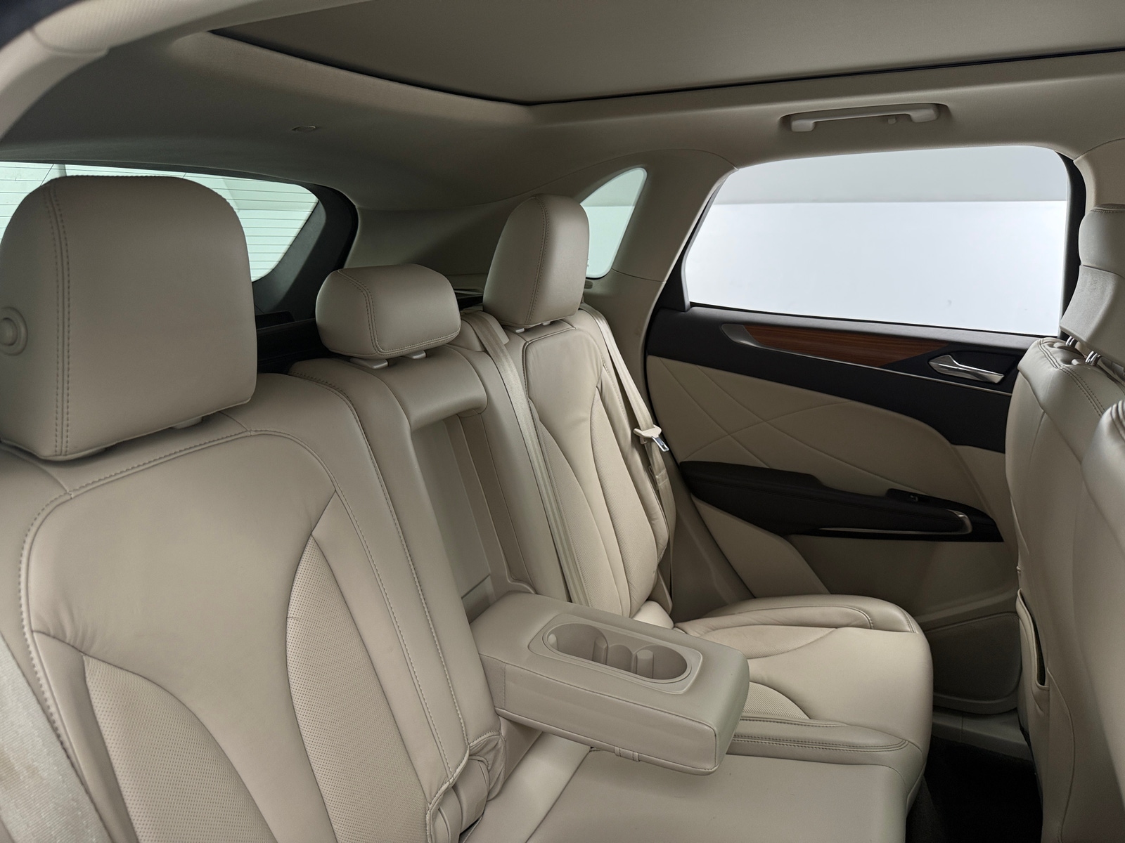 Thumbnail: 2017 Lincoln MKC - 5