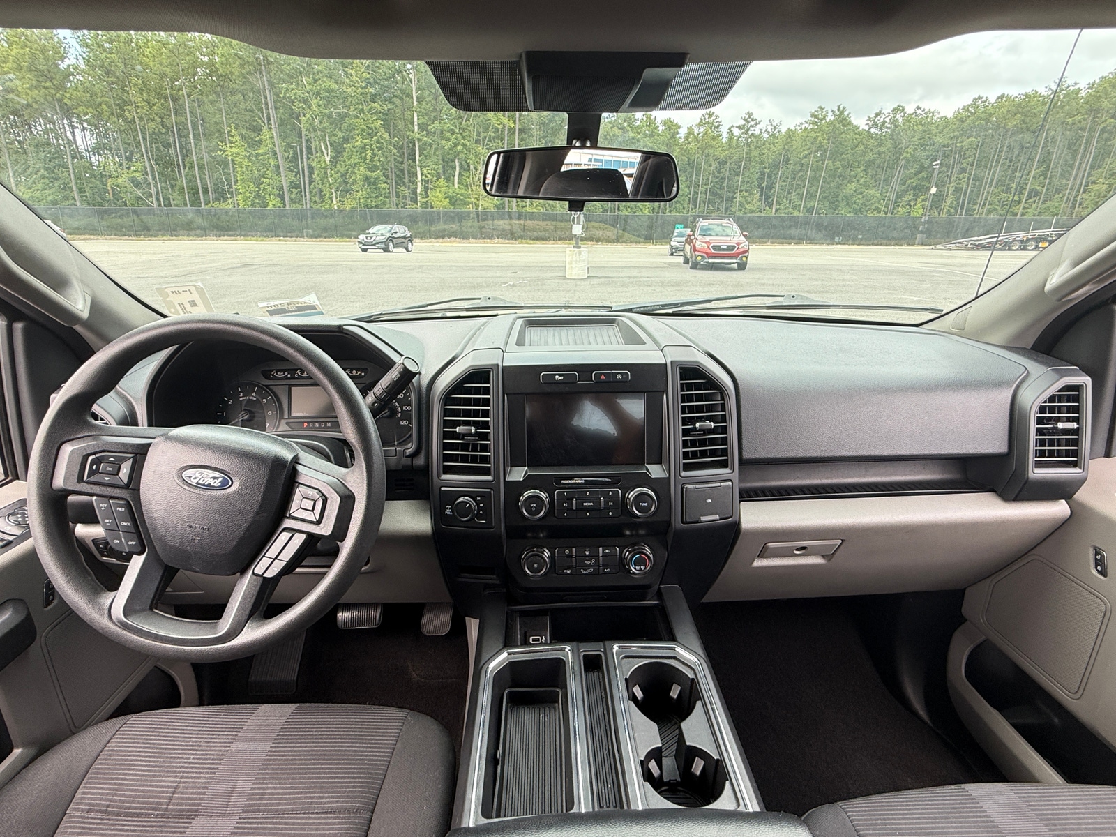 Thumbnail: 2020 Ford Econoline - 3