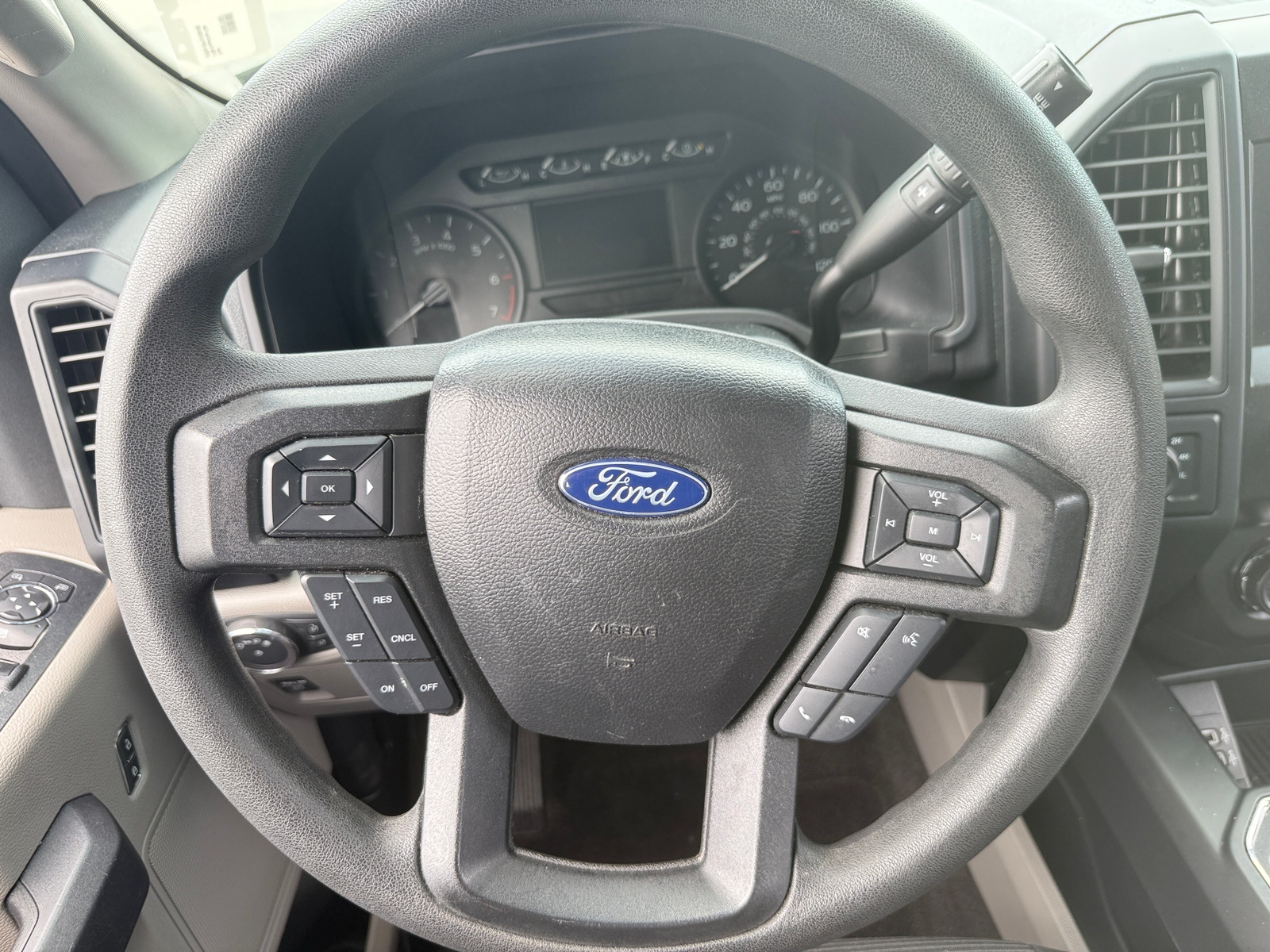 Thumbnail: 2020 Ford Econoline - 5