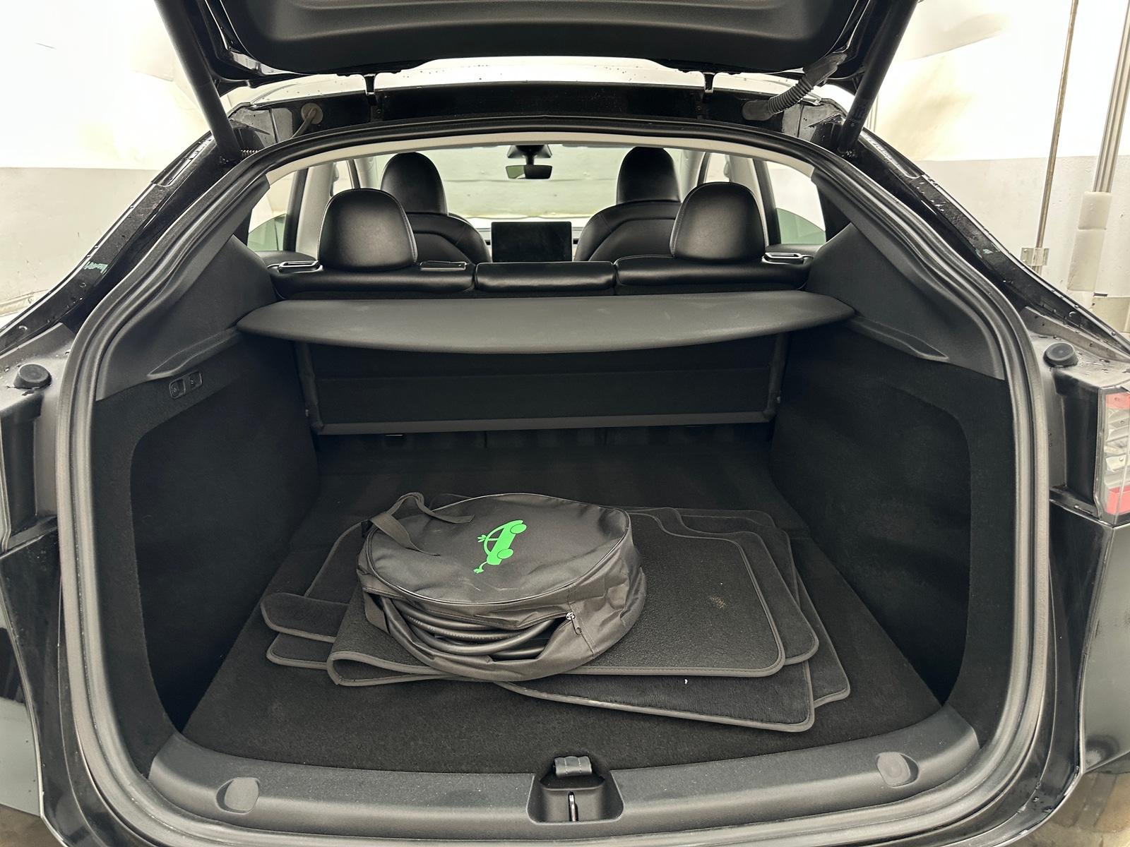 Thumbnail: 2023 Tesla Model Y - 6
