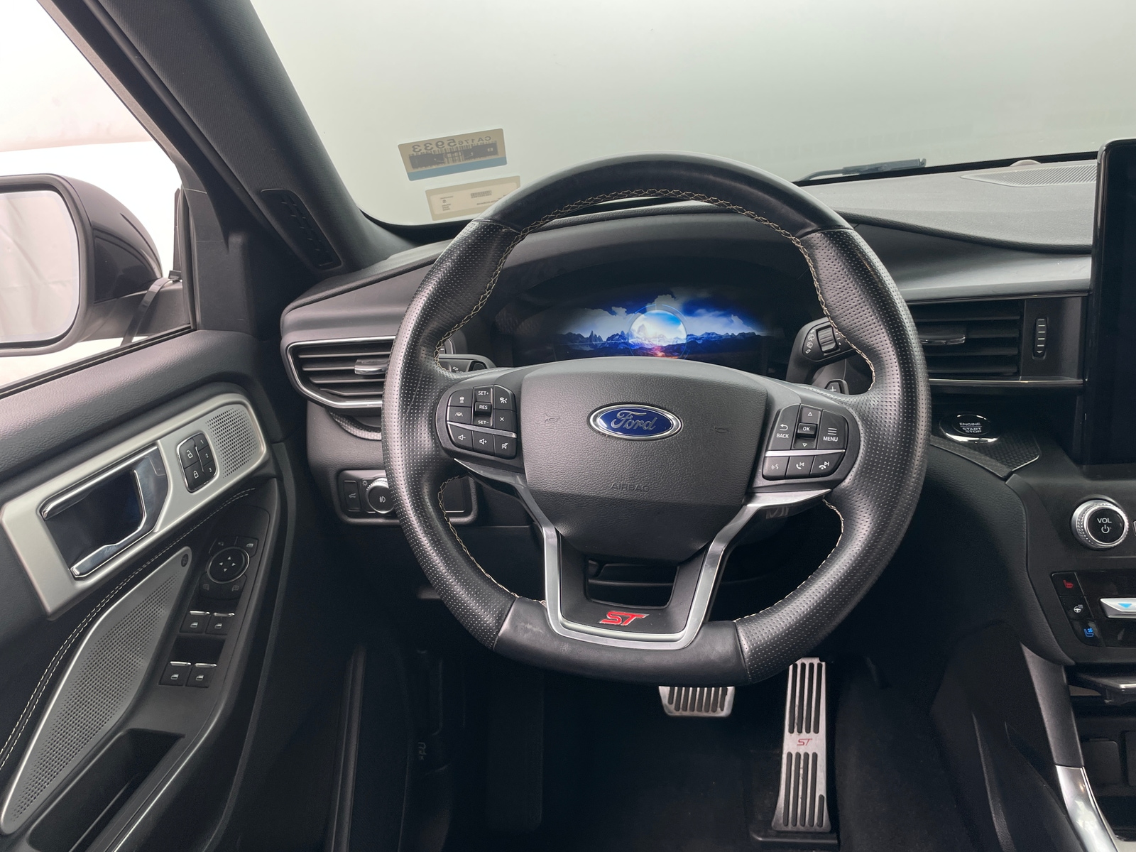 Thumbnail: 2020 Ford Explorer - 4