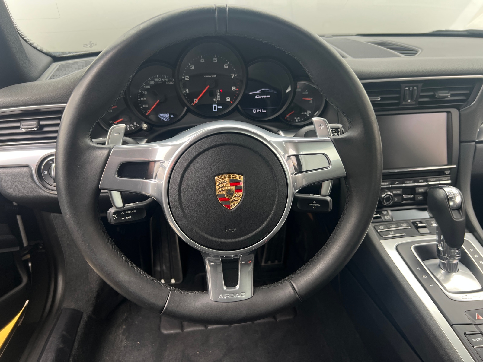 Thumbnail: 2015 Porsche 911 - 3