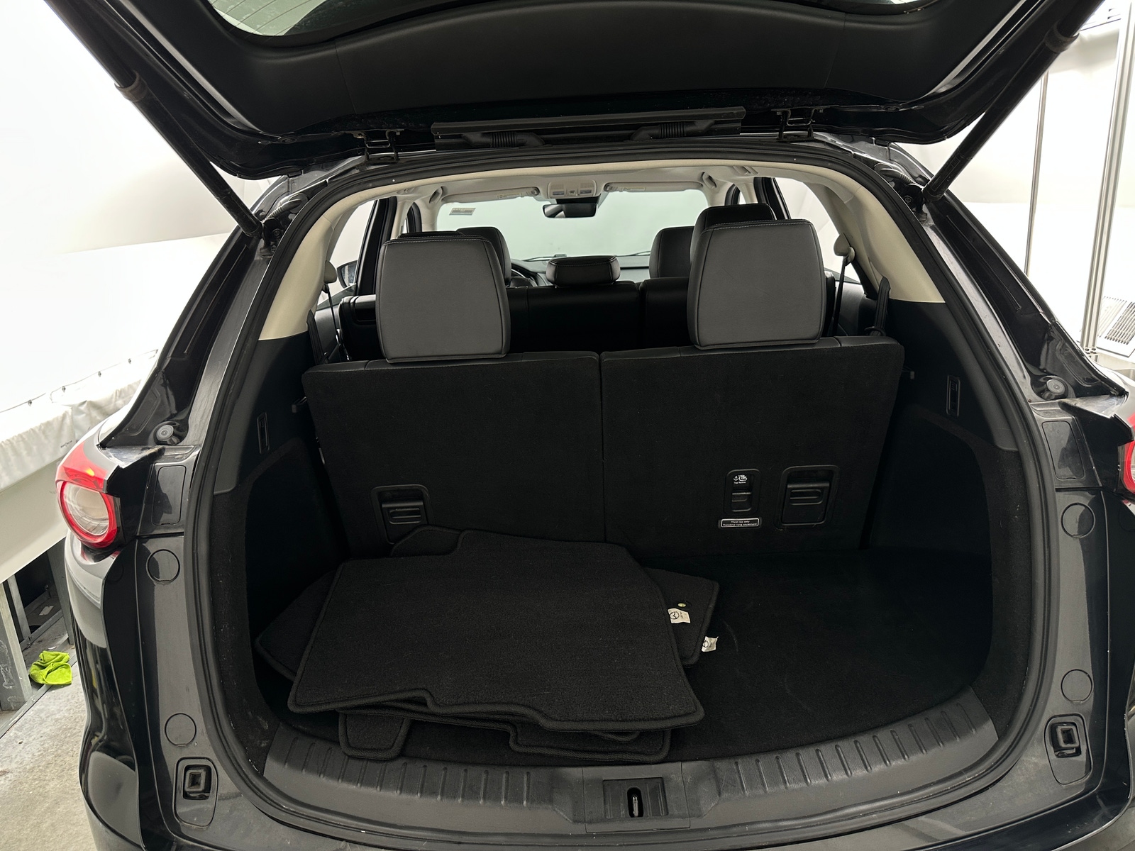 Thumbnail: 2023 Mazda CX-9 - 6