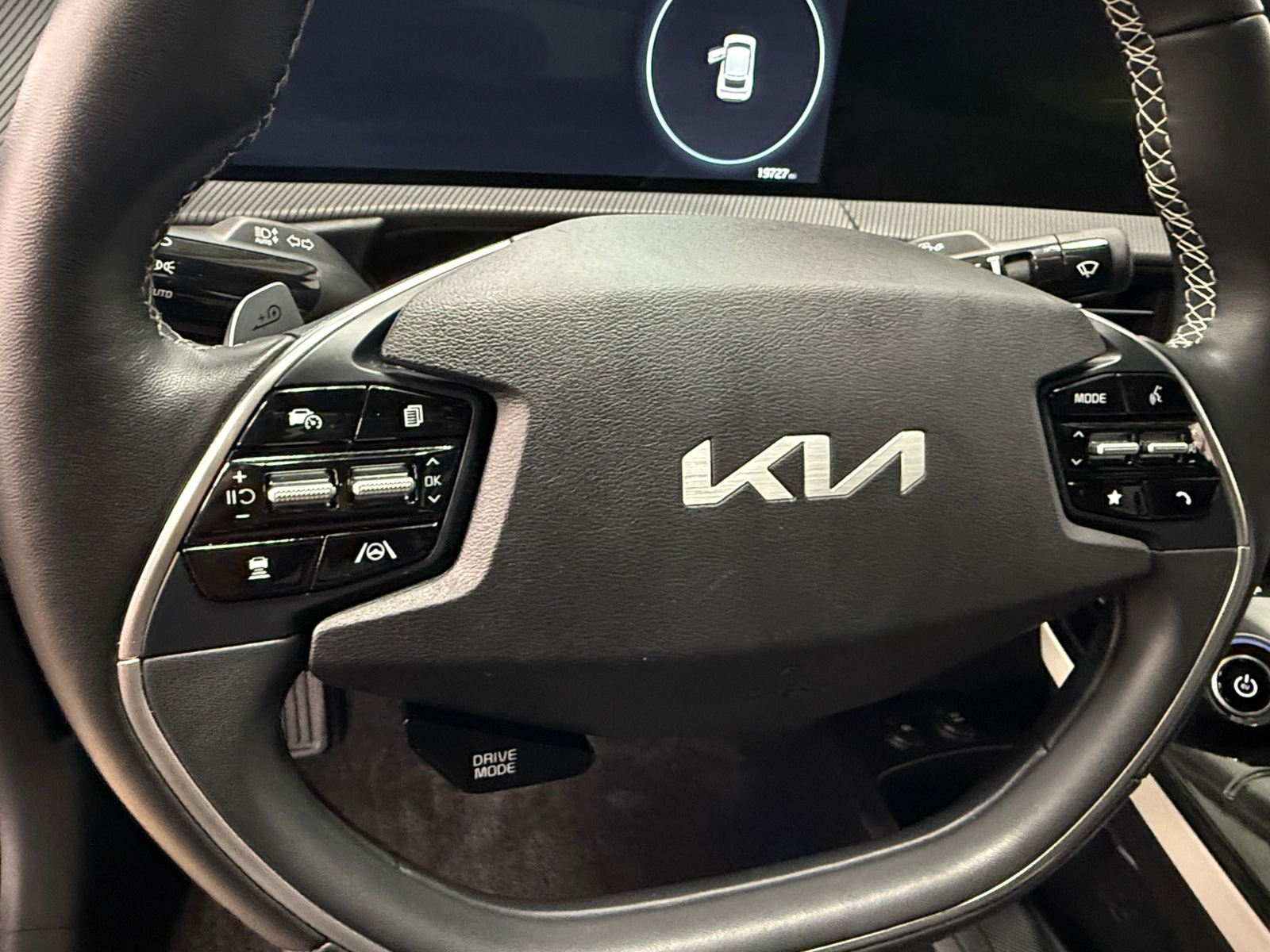Thumbnail: 2023 Kia EV6 - 4