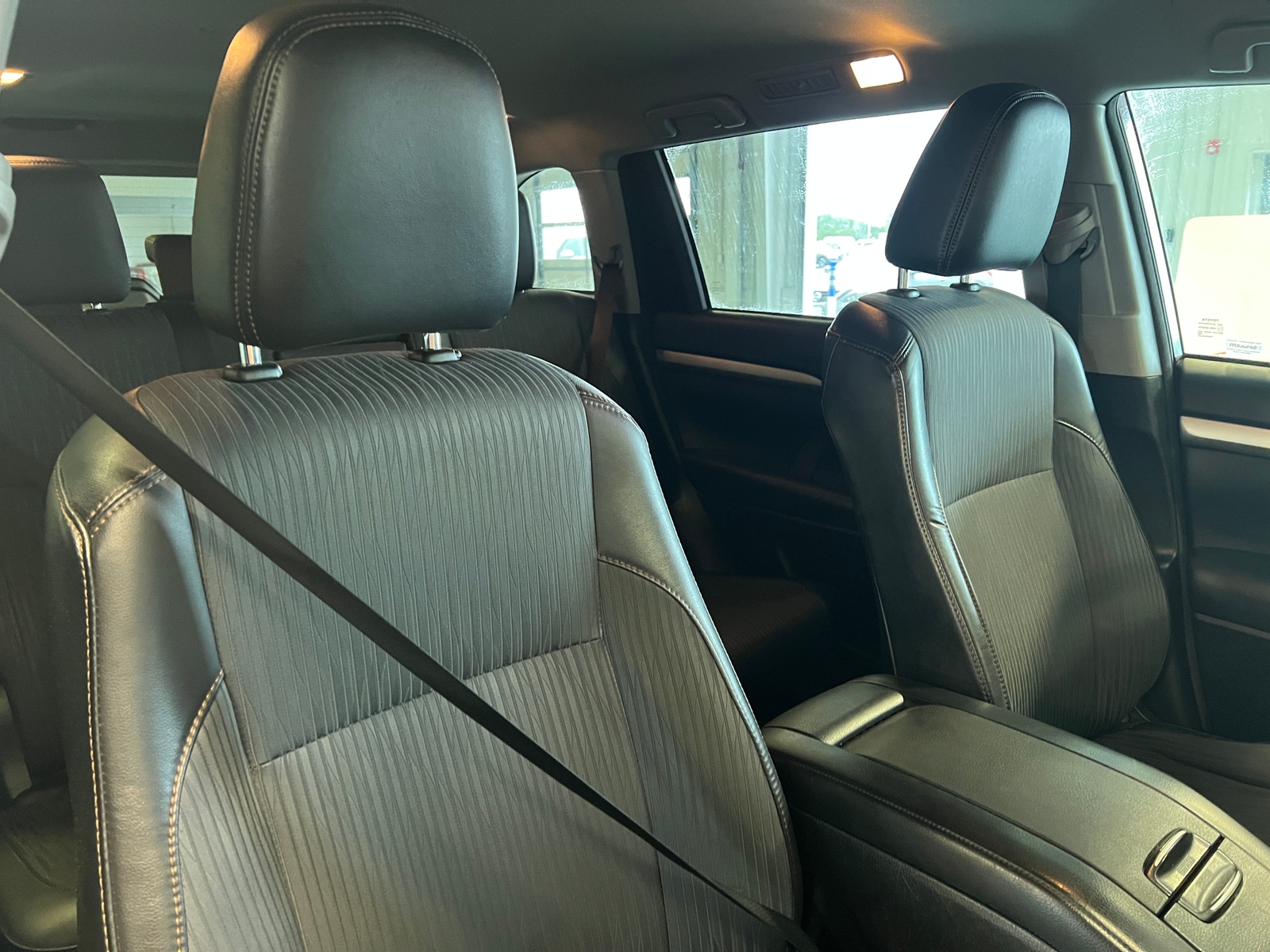 Thumbnail: 2018 Toyota Highlander - 2