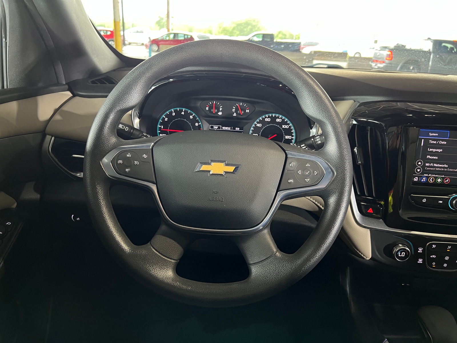 Thumbnail: 2022 Chevrolet Traverse - 5