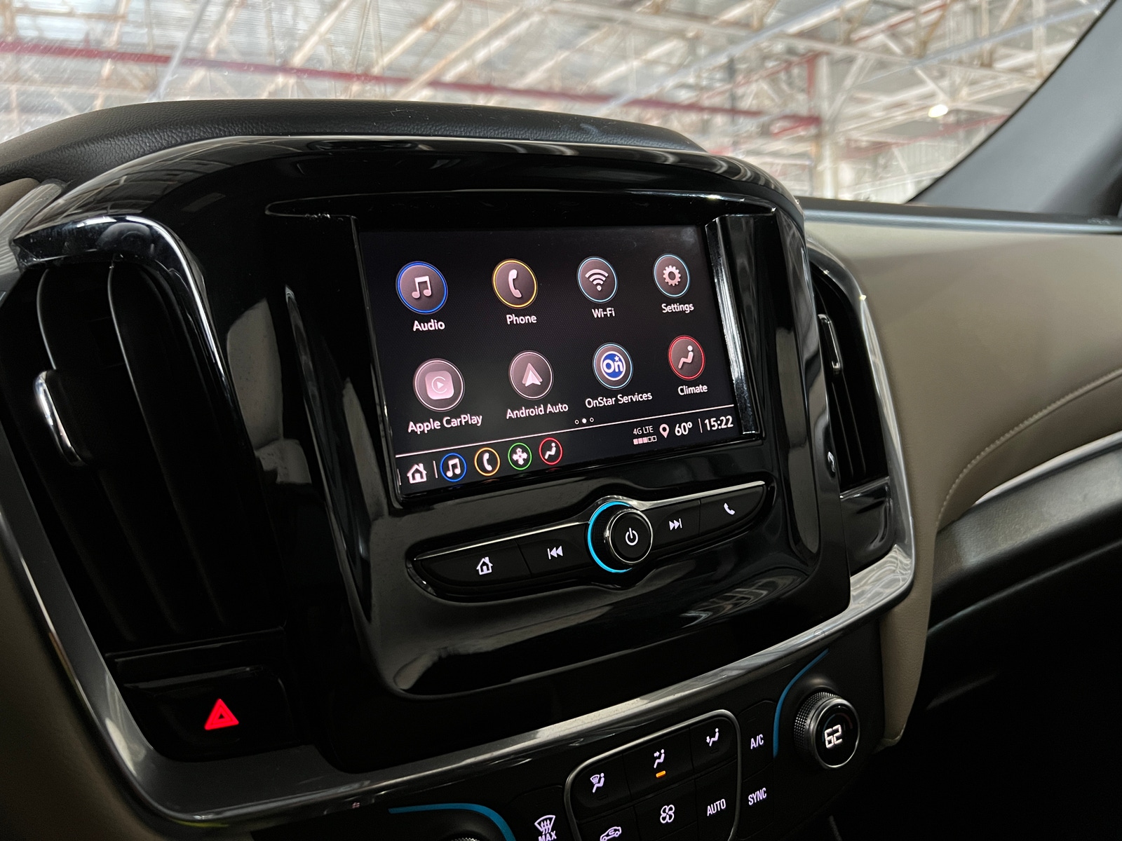 Thumbnail: 2022 Chevrolet Traverse - 4