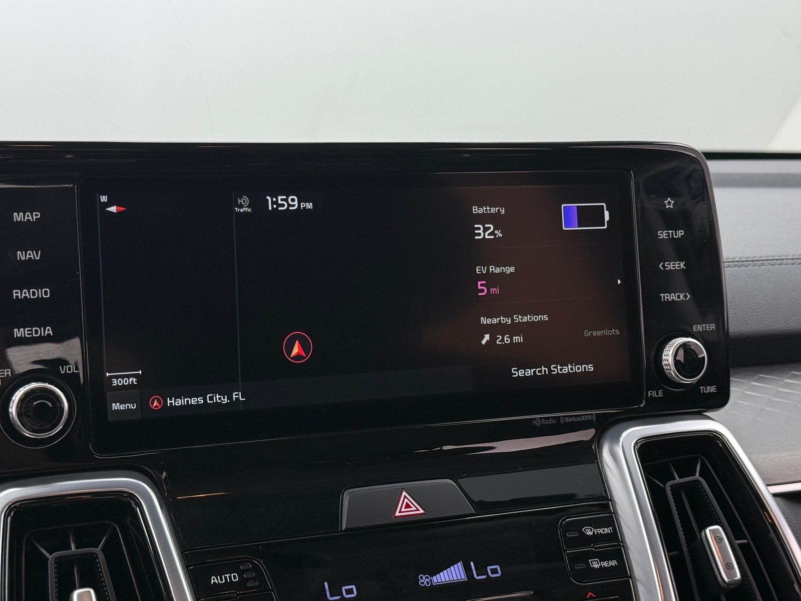 Thumbnail: 2022 Kia Sorento - 3