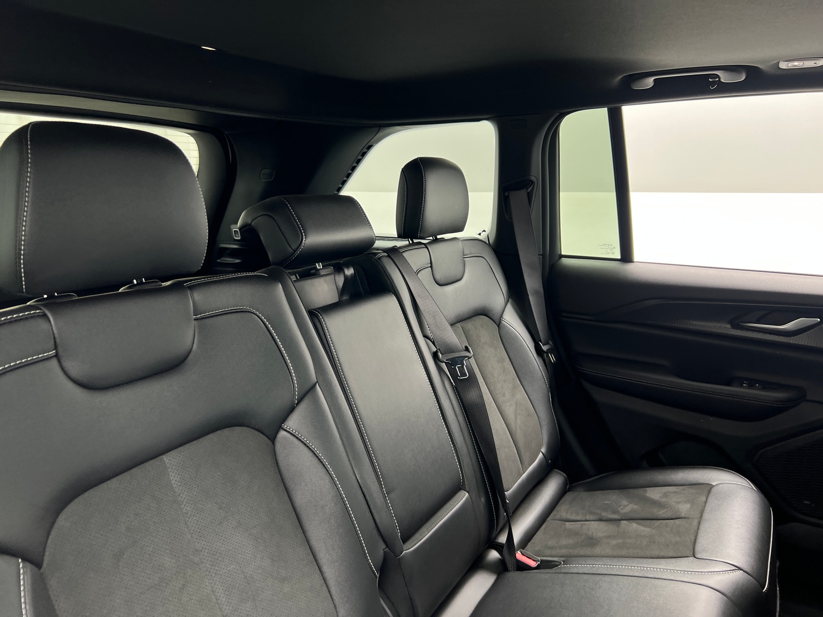 Thumbnail: 2023 Jeep Grand Cherokee - 5