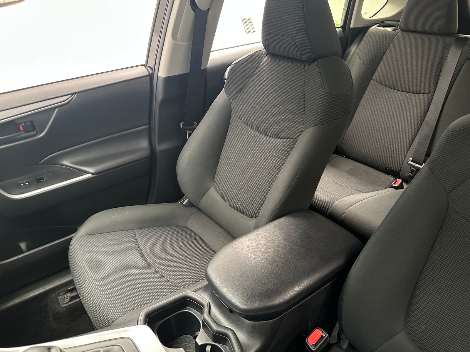 Thumbnail: 2019 Toyota RAV4 - 2
