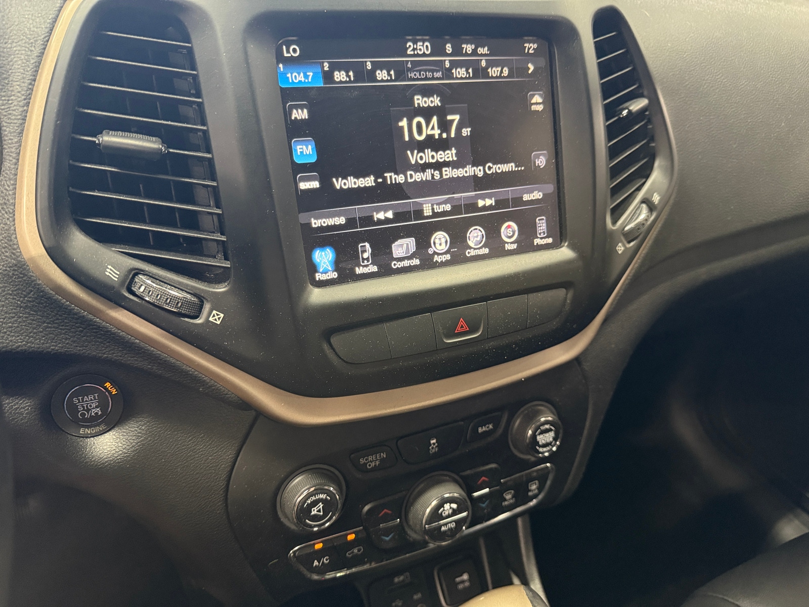 Thumbnail: 2014 Jeep Cherokee - 3
