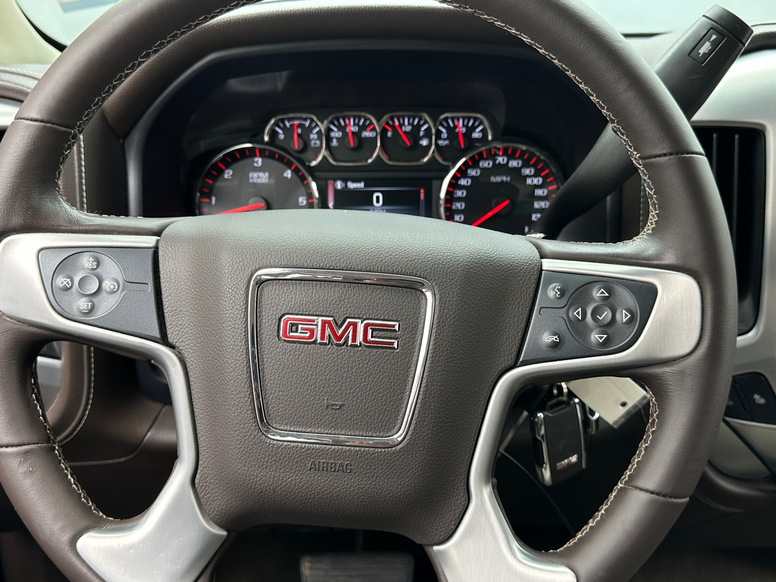 Thumbnail: 2016 GMC Sierra 1500 - 4