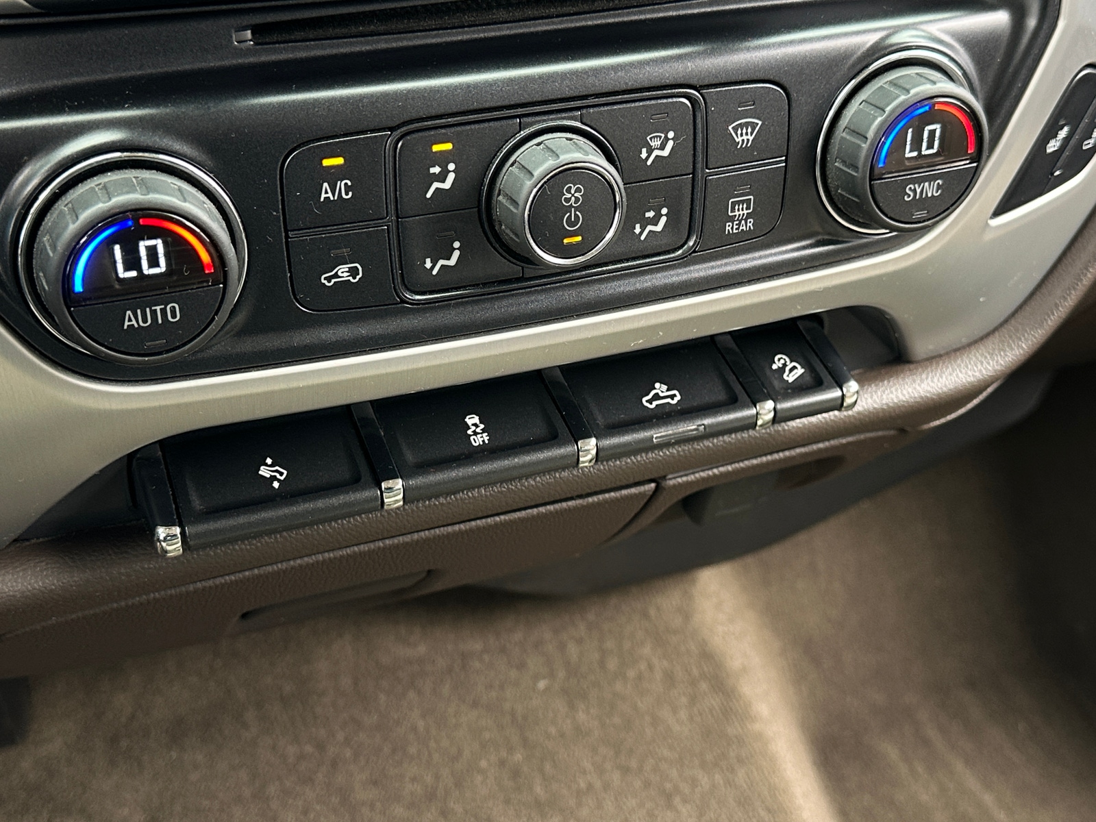 Thumbnail: 2016 GMC Sierra 1500 - 3