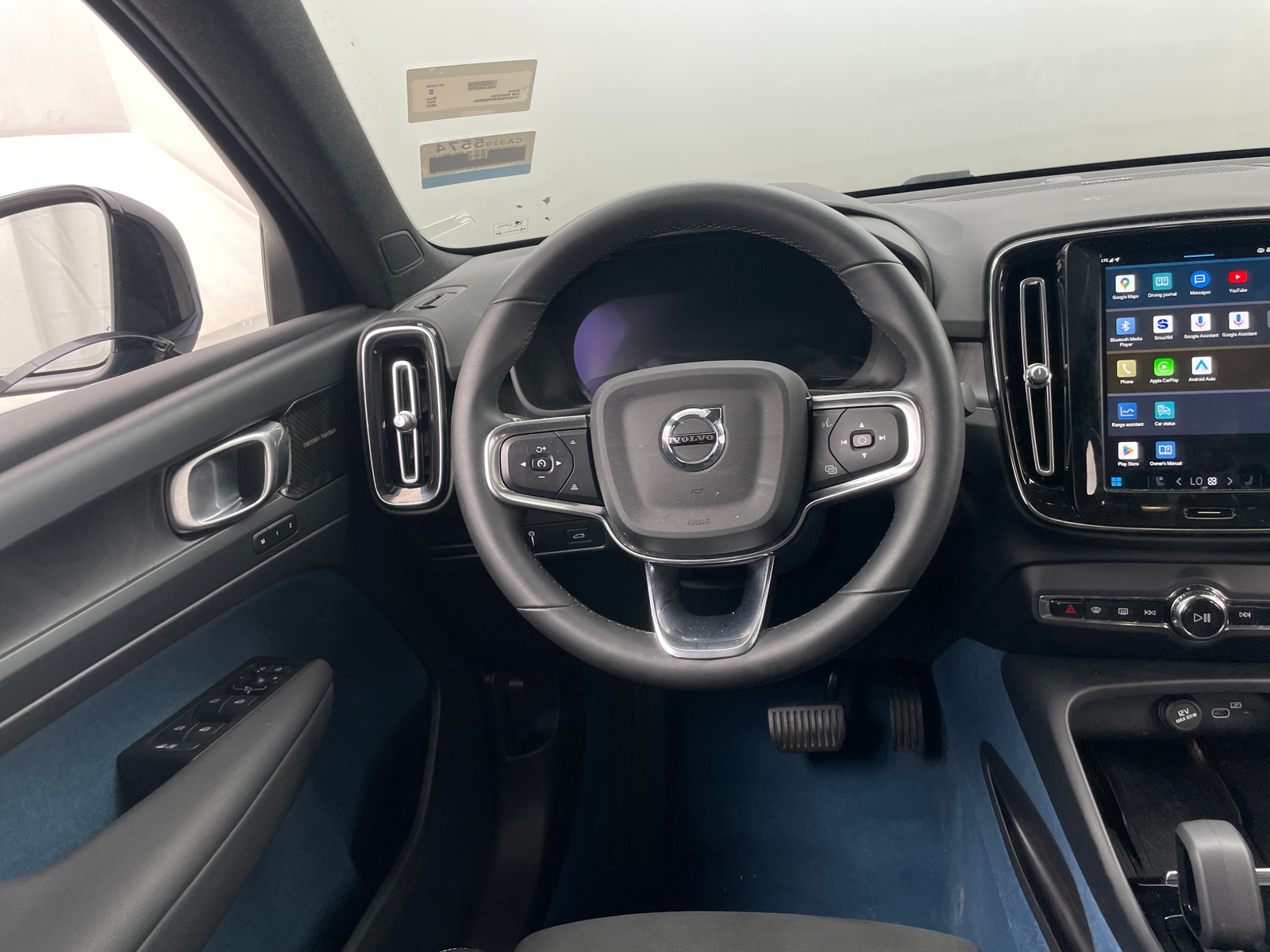 Thumbnail: 2022 Volvo C40 - 5