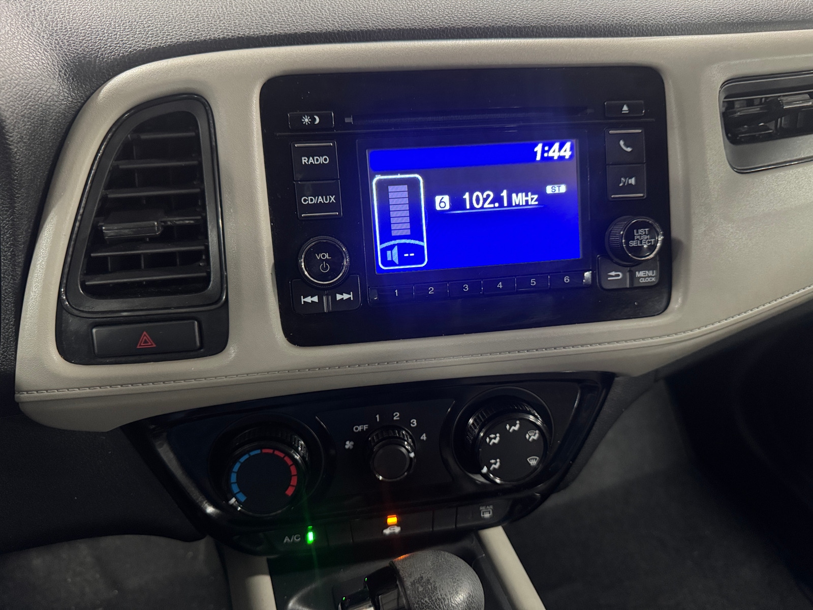 Thumbnail: 2017 Honda HR-V - 4
