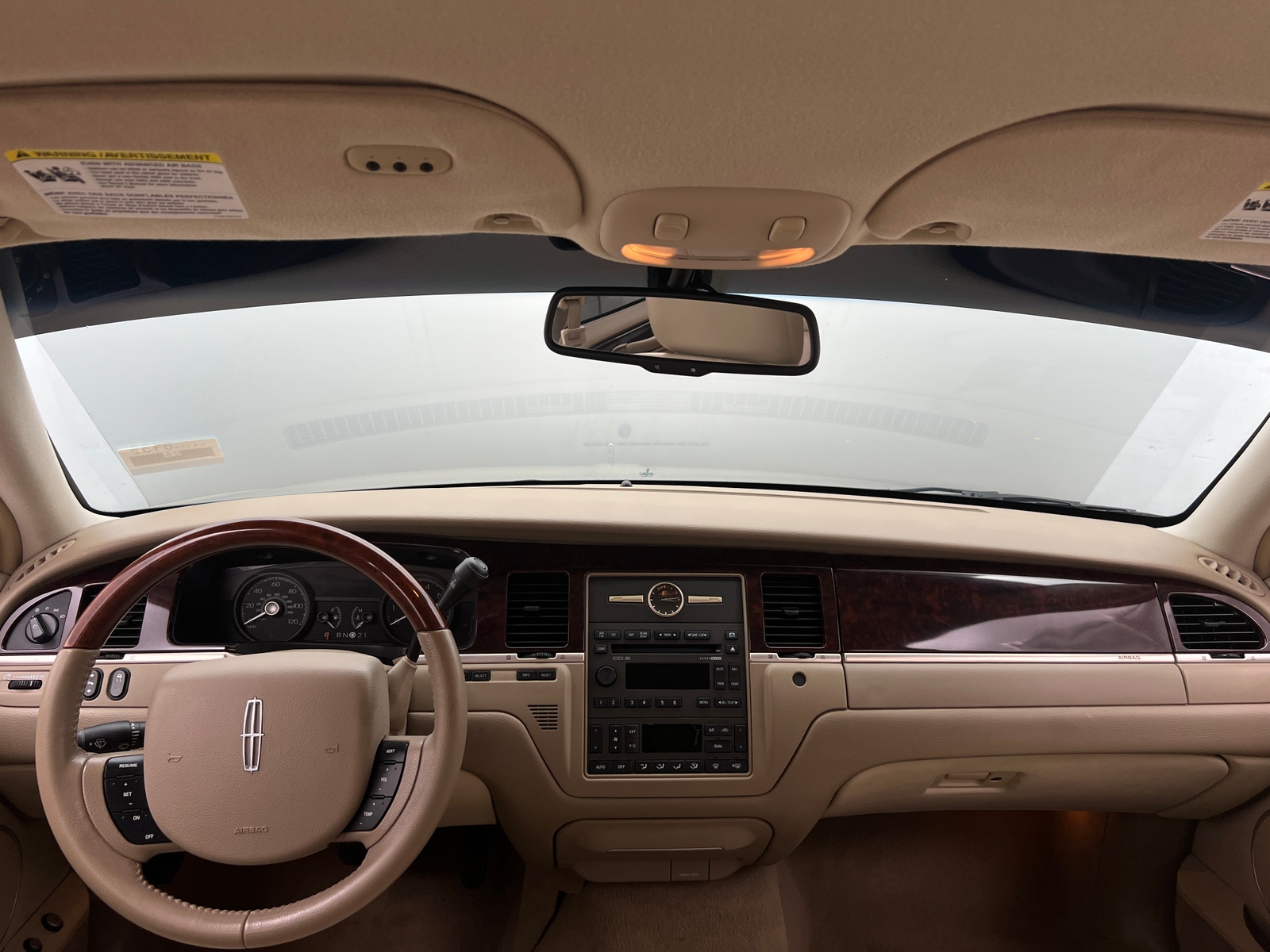 Thumbnail: 2011 Lincoln Town Car - 2