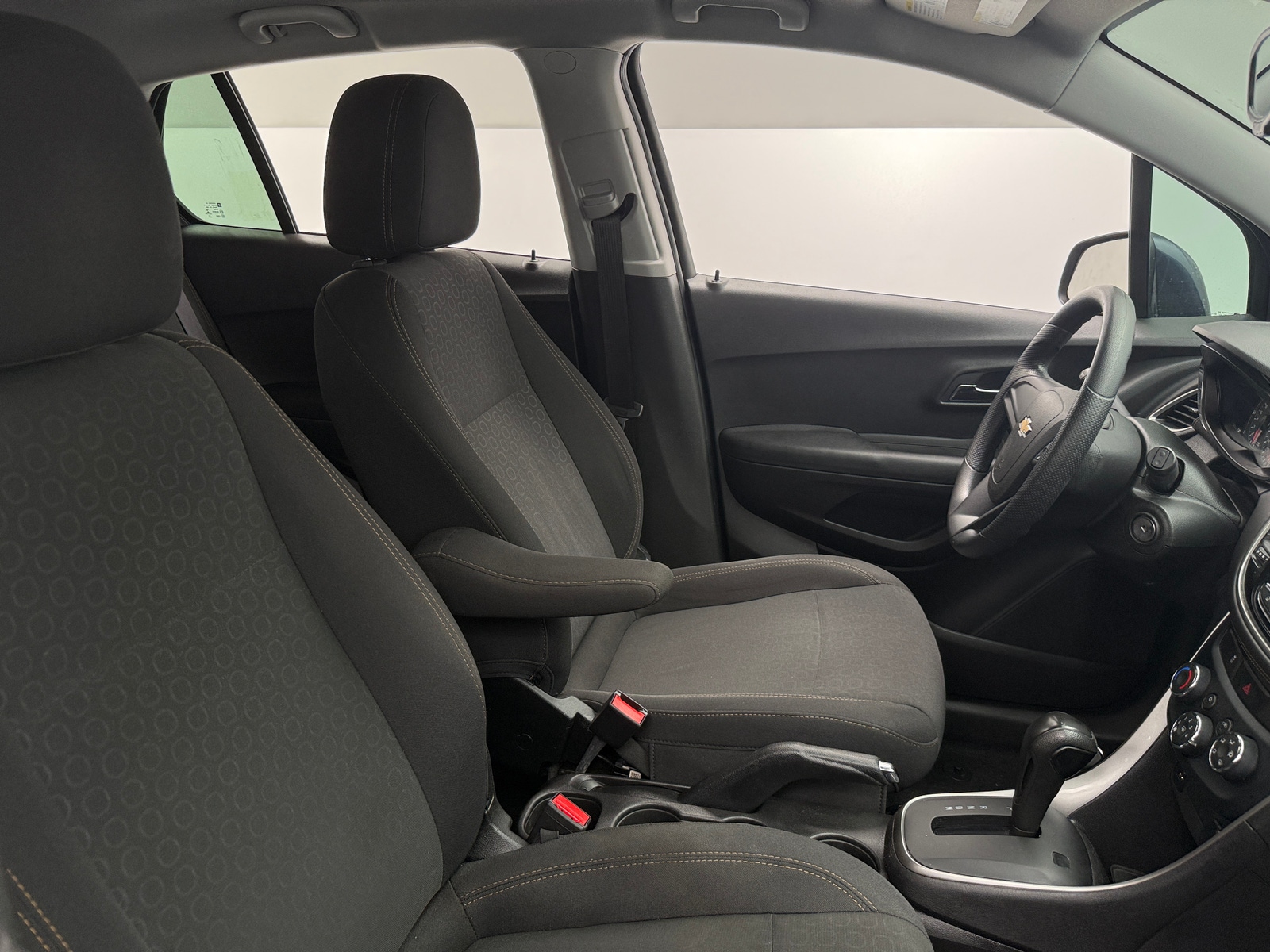 Thumbnail: 2019 Chevrolet Trax - 2