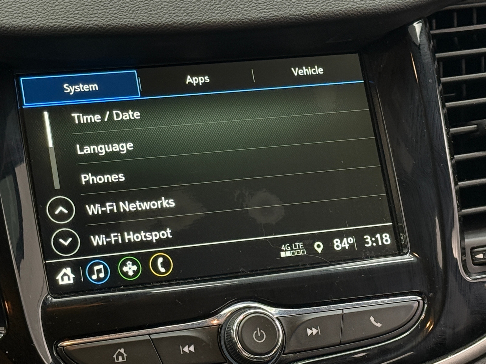 Thumbnail: 2019 Chevrolet Trax - 4