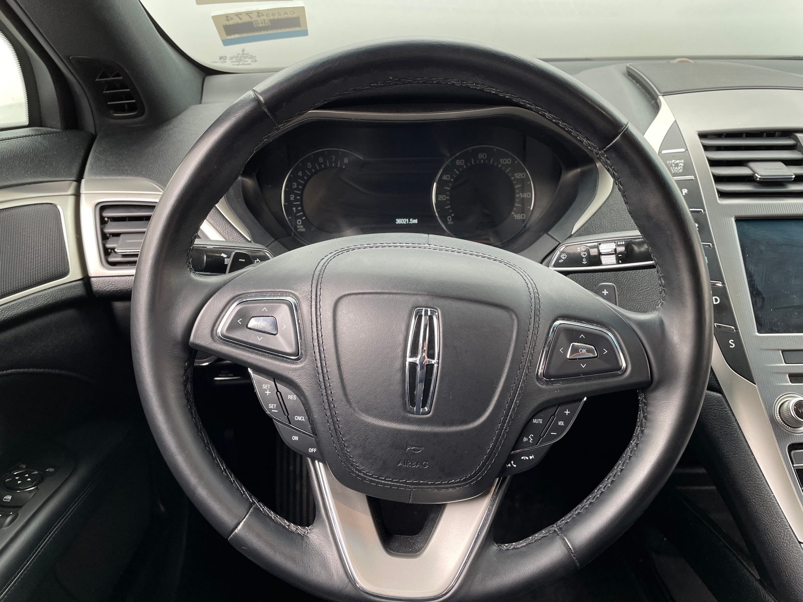Thumbnail: 2018 Lincoln MKZ - 4