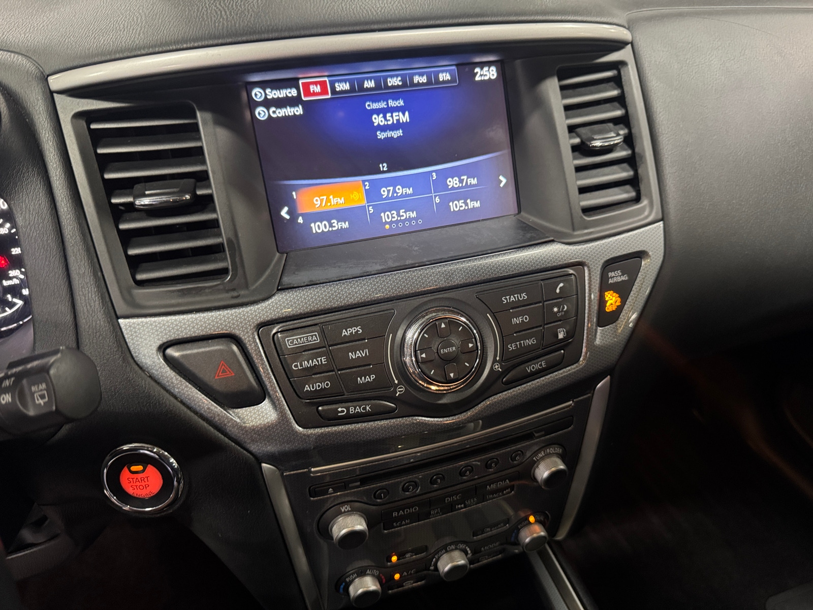 Thumbnail: 2018 Nissan Pathfinder - 3