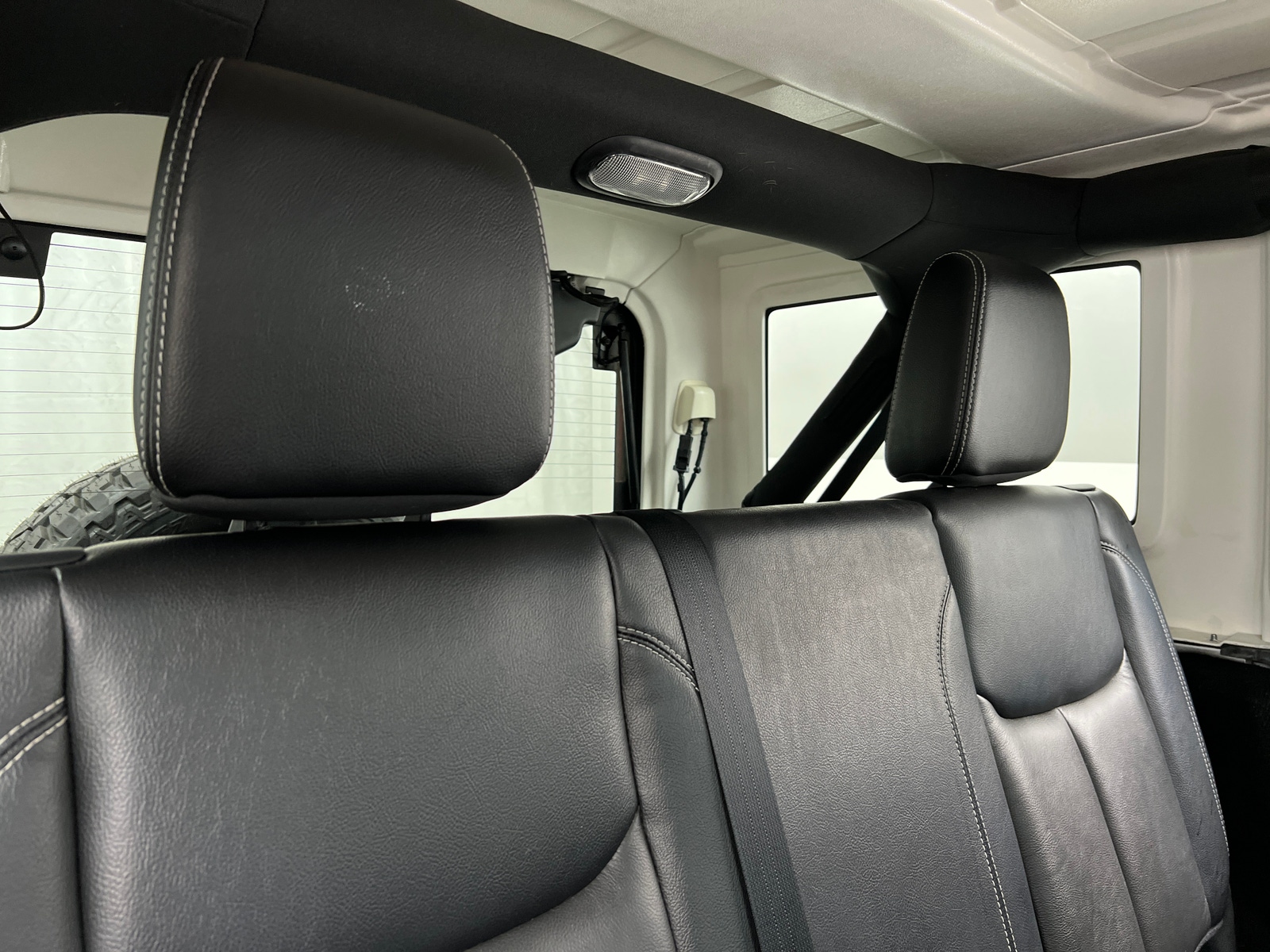 Thumbnail: 2016 Jeep Wrangler - 5