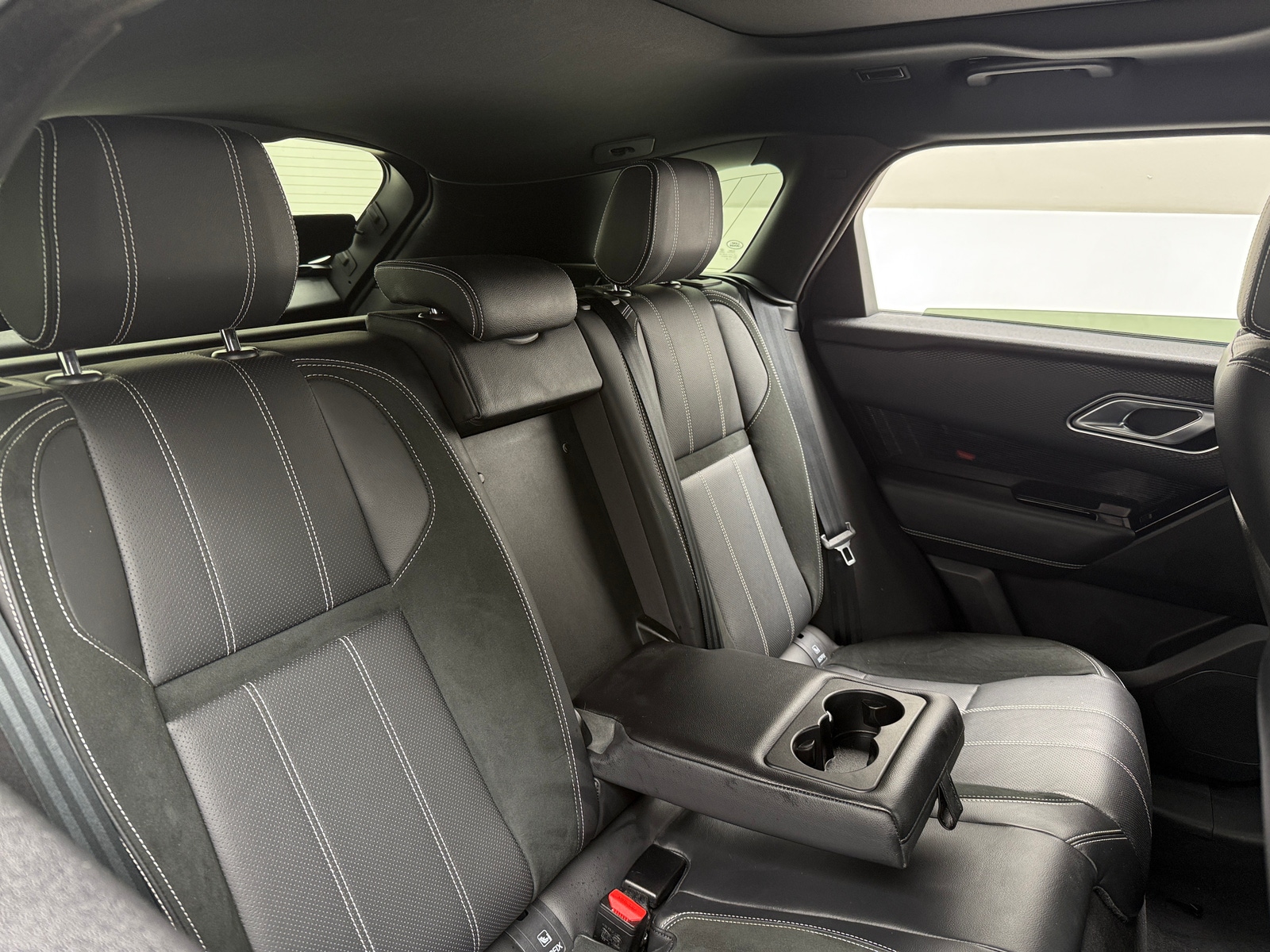 Thumbnail: 2020 Land Rover Range Rover Velar - 5