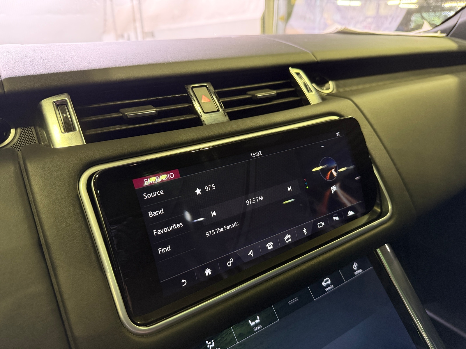 Thumbnail: 2018 Land Rover Range Rover Sport - 3