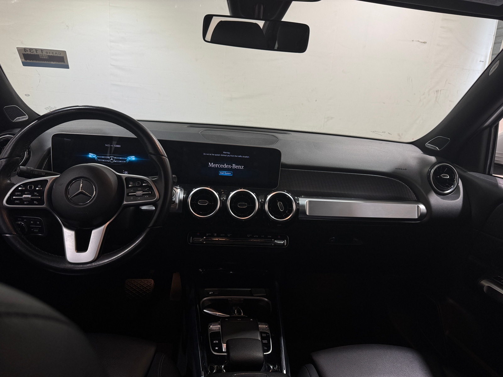 Thumbnail: 2020 Mercedes-Benz GLB - 2