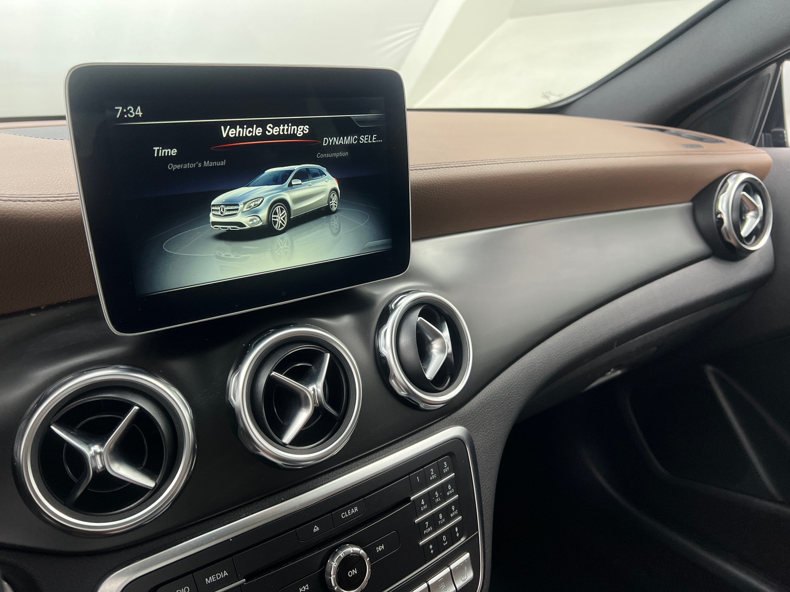 Thumbnail: 2019 Mercedes-Benz GLA - 3