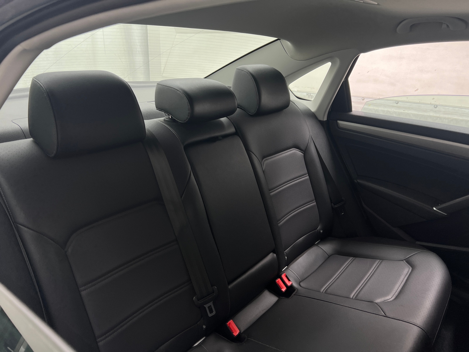 Thumbnail: 2022 Volkswagen Passat - 6
