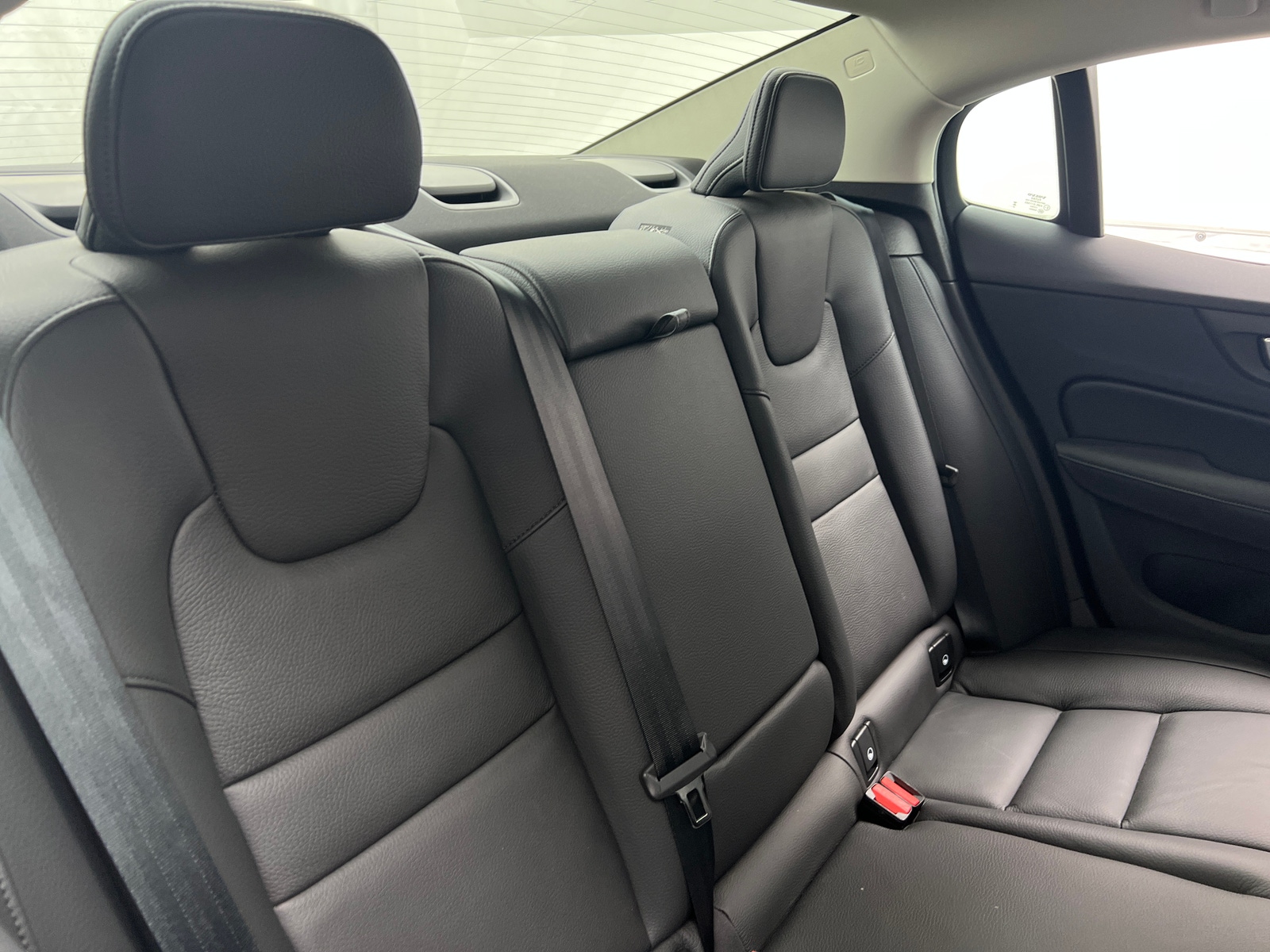 Thumbnail: 2025 Volvo S60 - 5