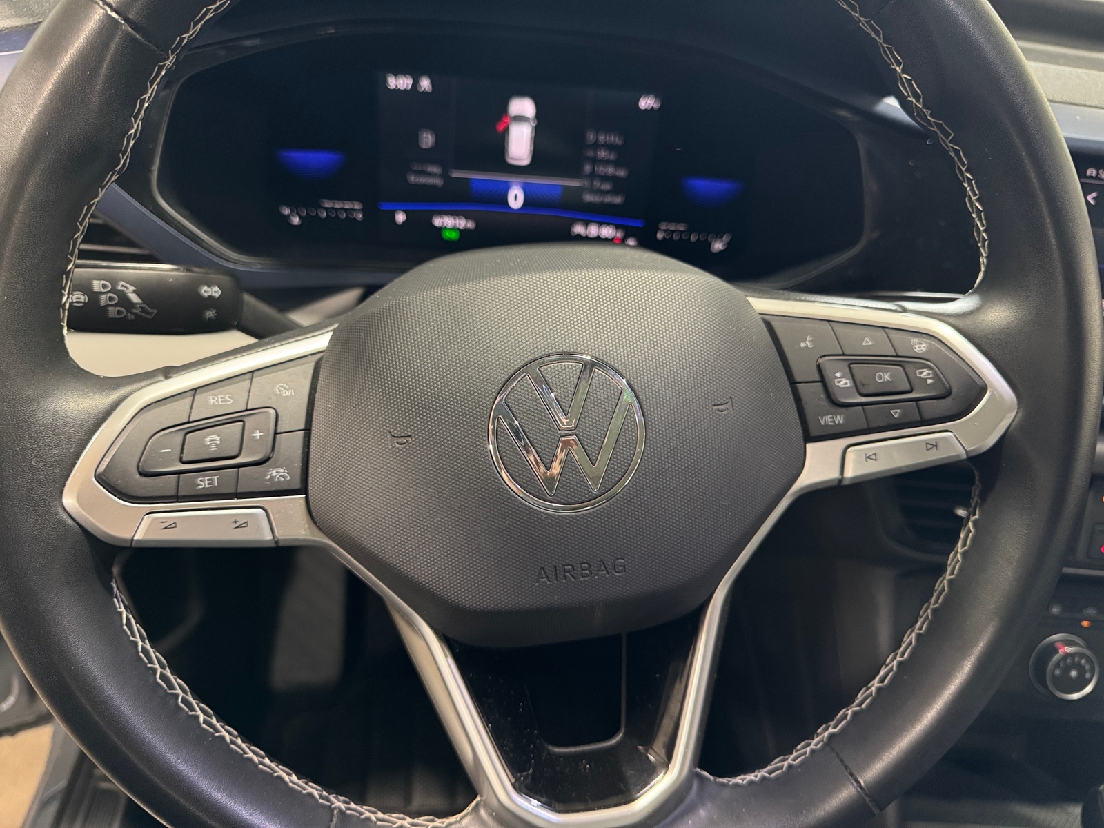 Thumbnail: 2022 Volkswagen Taos - 4