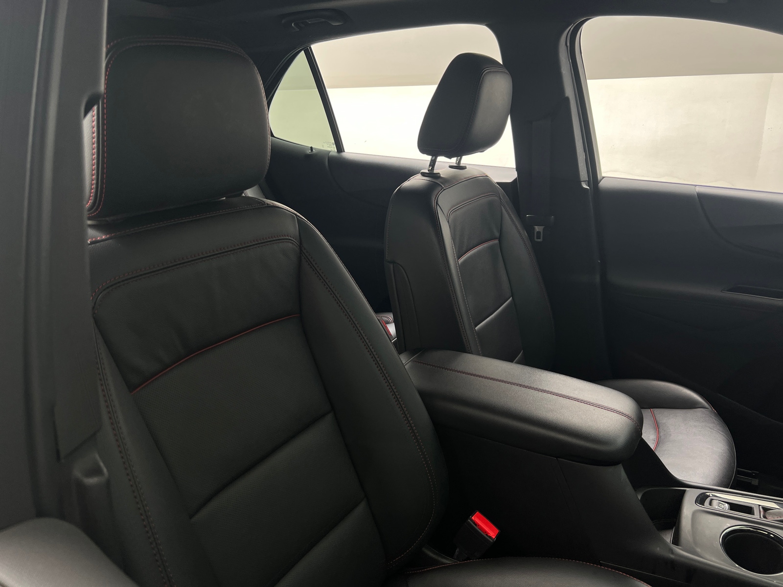 Thumbnail: 2022 Chevrolet Equinox - 2