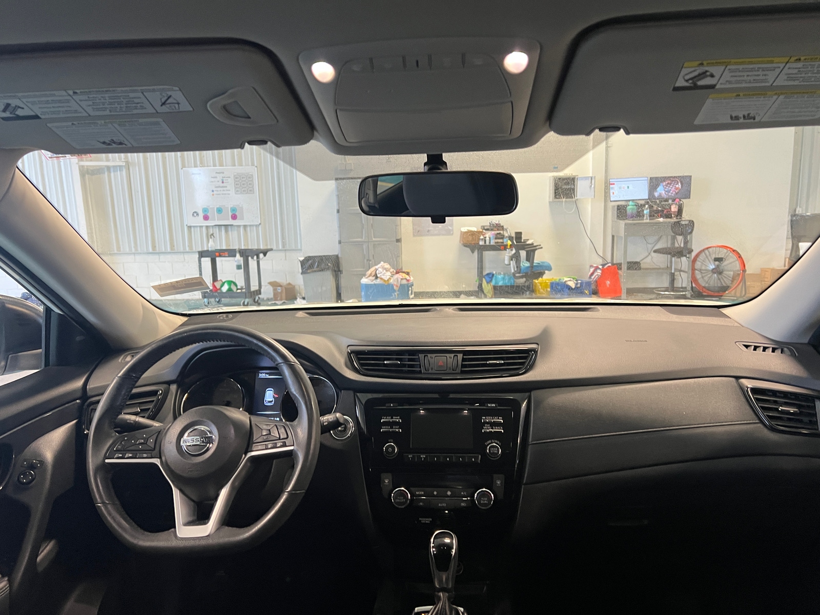Thumbnail: 2017 Nissan Rogue - 3