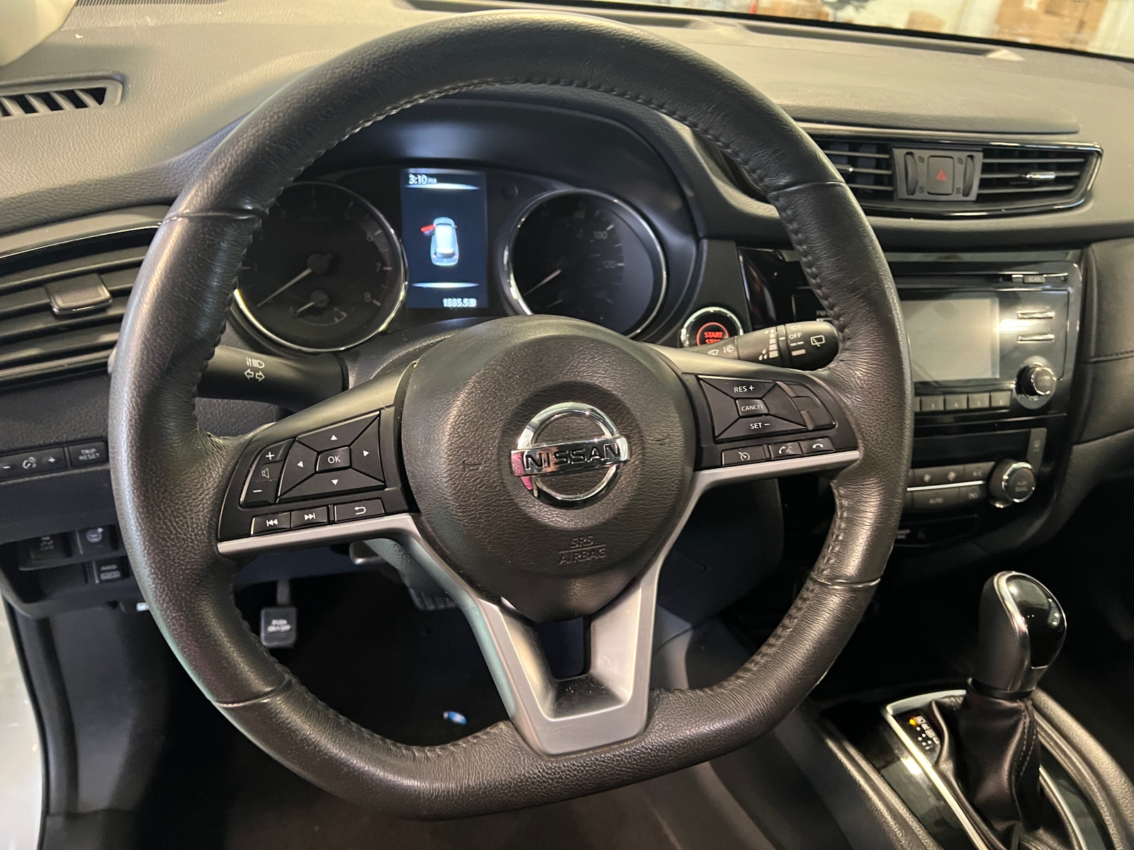 Thumbnail: 2017 Nissan Rogue - 5