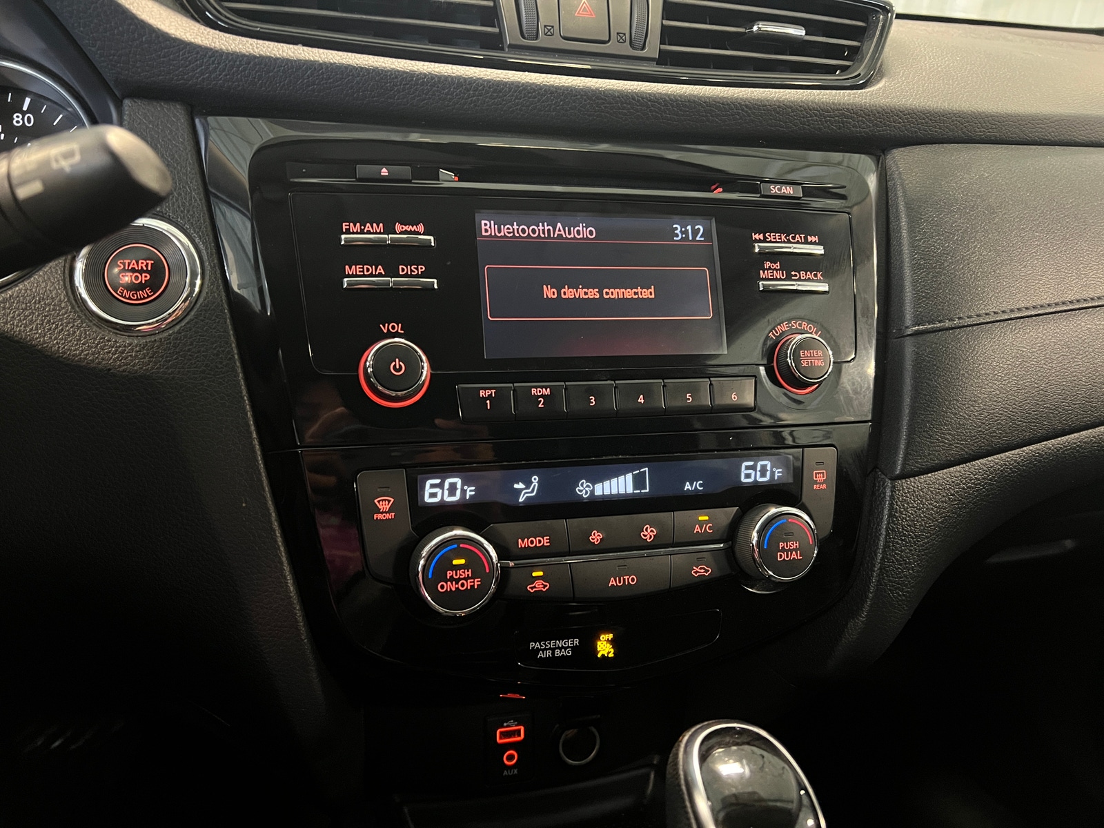 Thumbnail: 2017 Nissan Rogue - 4